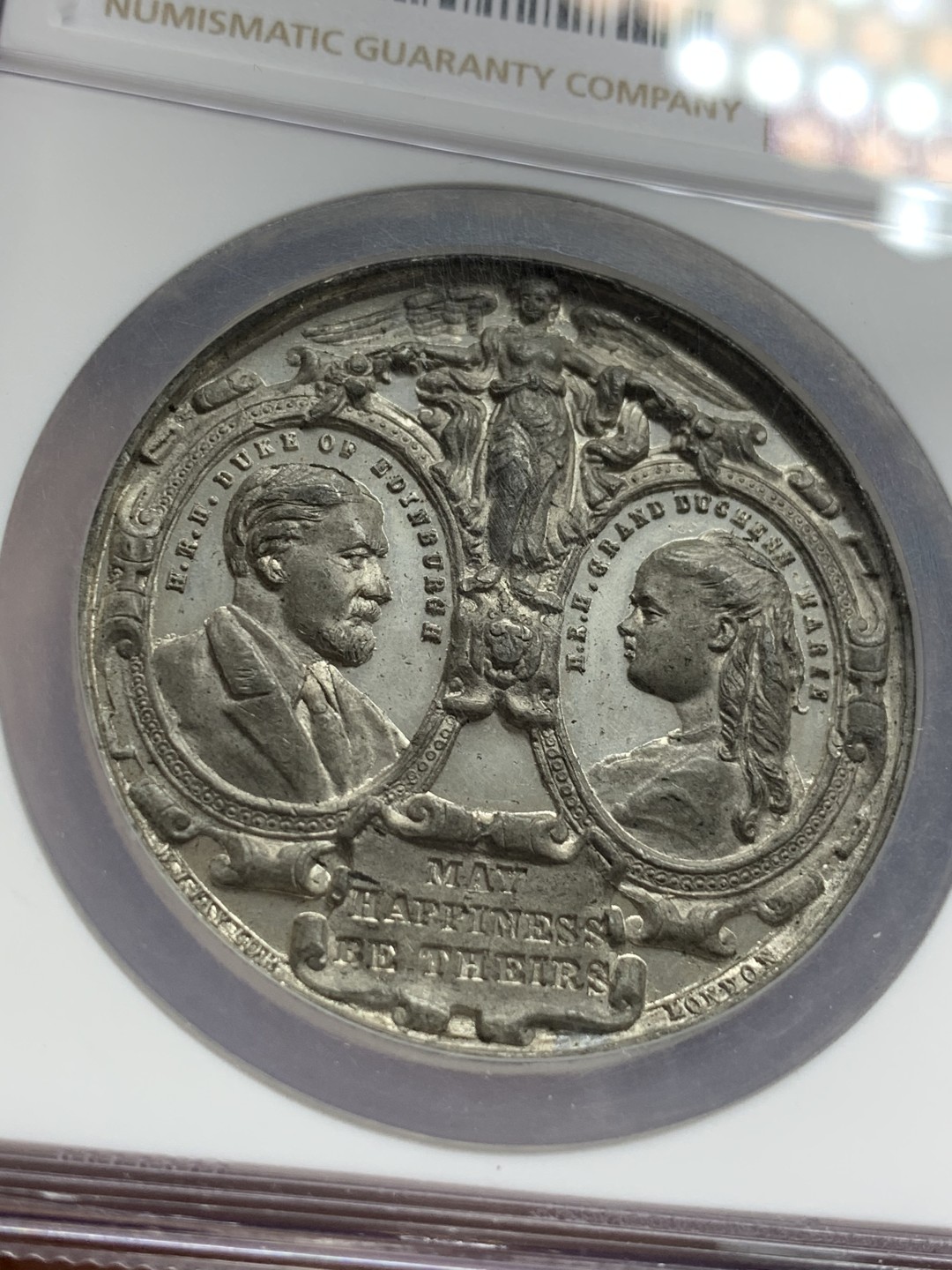 《竞宝斋》第108场-周日，周一 ，周四3场连拍（全场包邮） NGC MS64 1874年英国皇室婚礼纪念章 阿尔弗雷德王子和玛丽亚女大公 高浮雕细节完美 底板镜面感极强