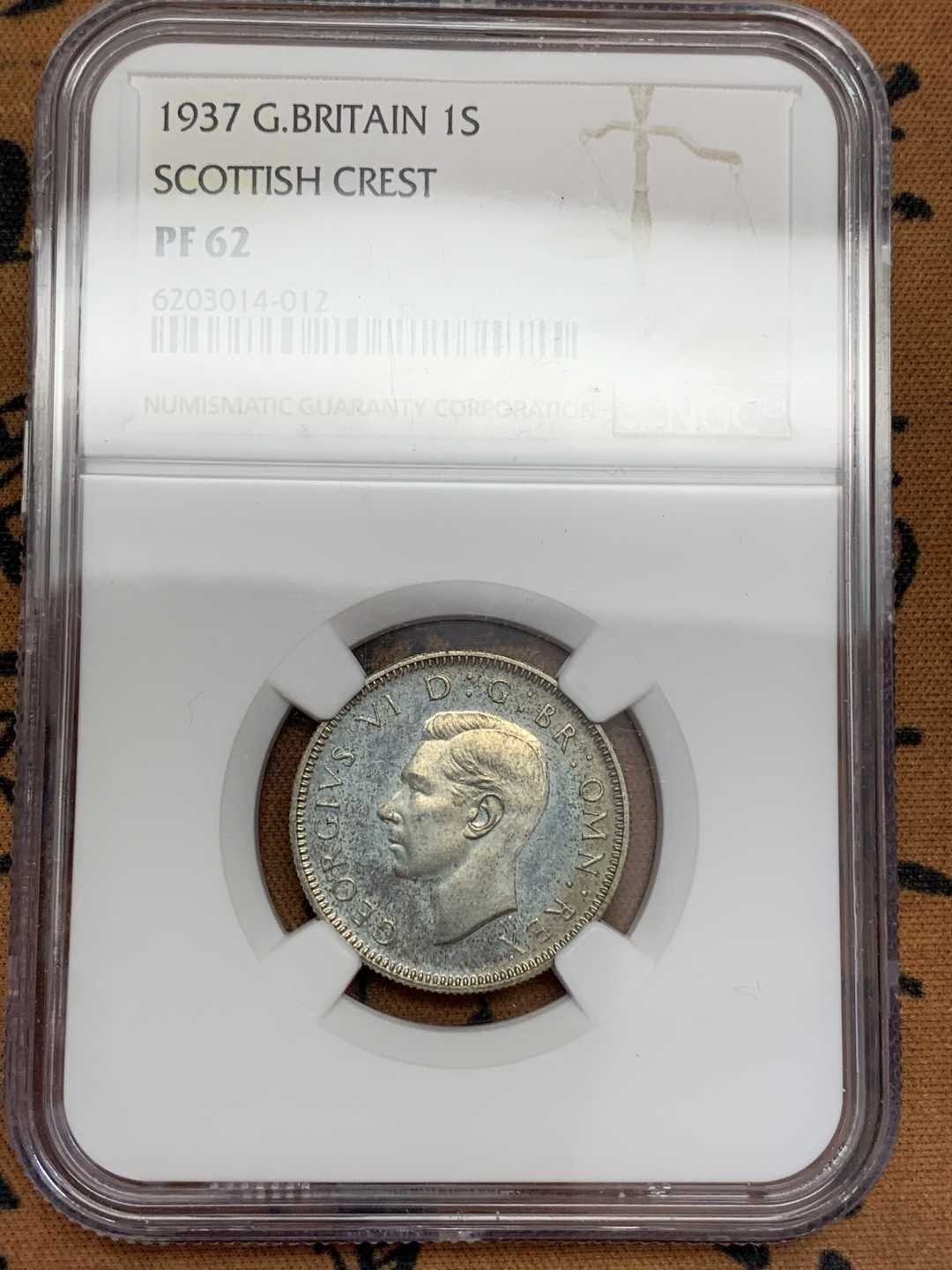 《竞宝斋》第108场-周日，周一 ，周四3场连拍（全场包邮） NGC-PF62  英国  1937  1先令  乔六登基 精制币 带包浆难得