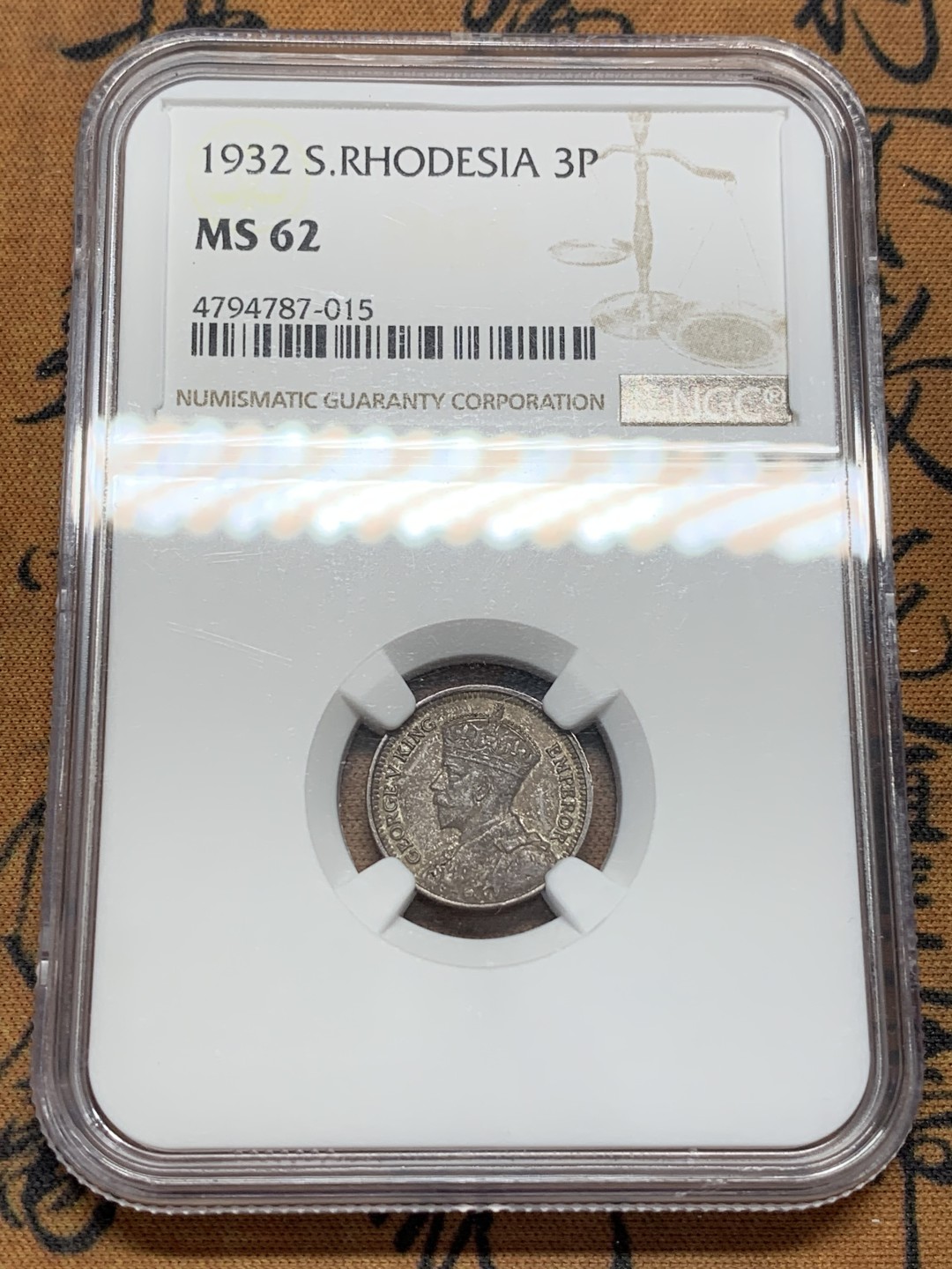 《竞宝斋》第108场-周日，周一 ，周四3场连拍（全场包邮） NGC-MS62 英属罗德西亚1932年 3便士 少见品种