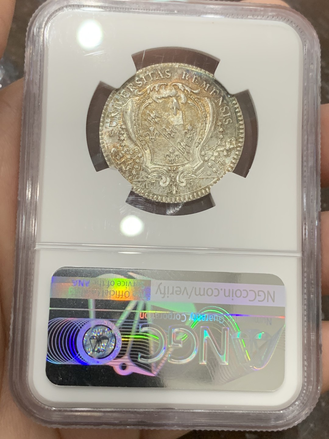 《竞宝斋》第108场-周日，周一 ，周四3场连拍（全场包邮） NGC-MS65 1756年法国兰斯大学代币 转光带彩，高分银质代币