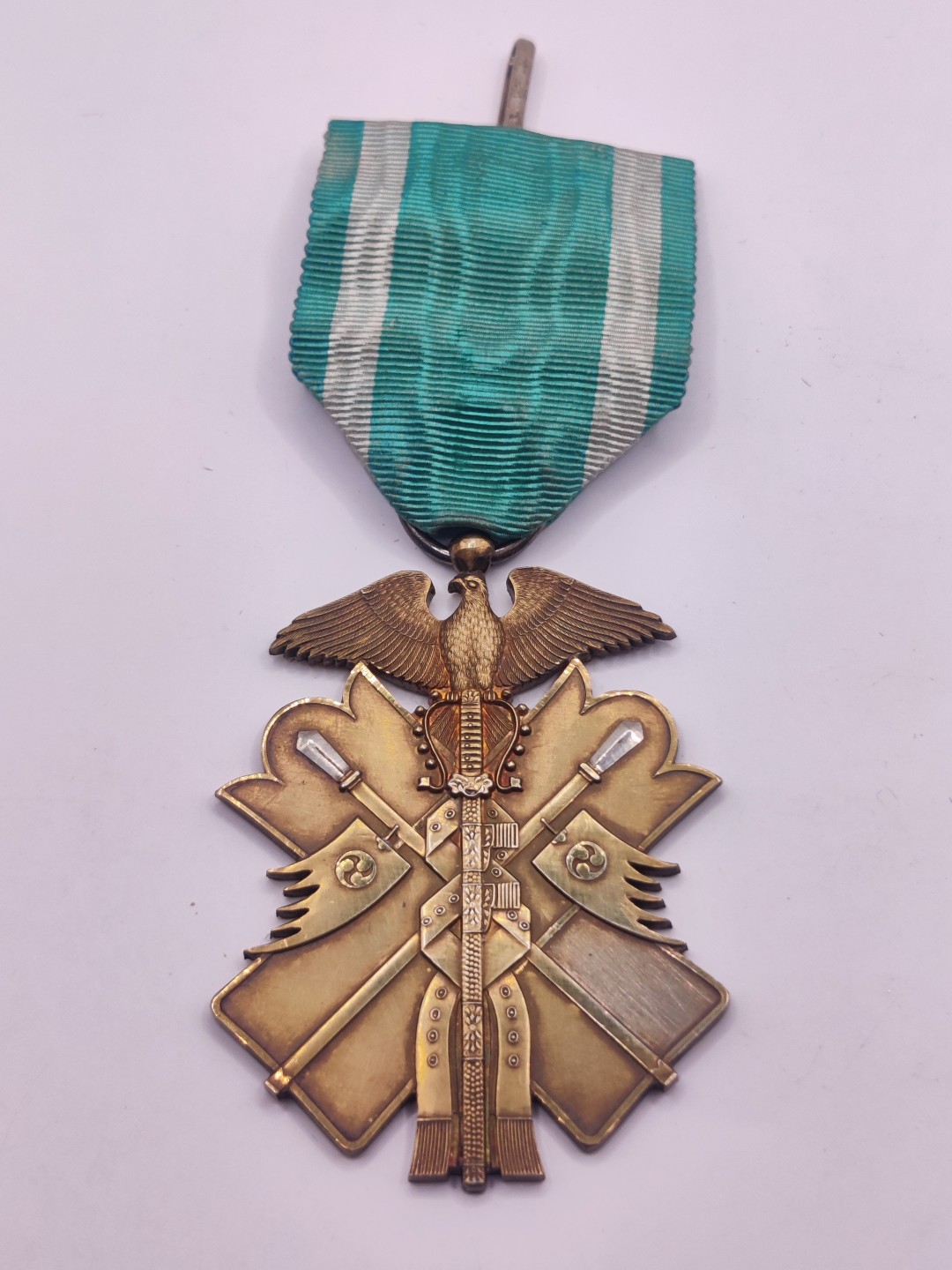 全场0元起拍 第八期 咸鱼国勋章拍卖专场 10月26日下午6：00开始 牢记历史勿忘国耻 日本六级金鸱章