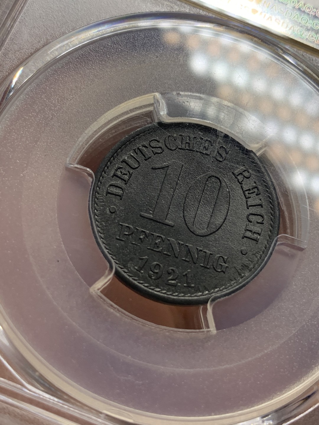 《竞宝斋》第109场-周日，周一 ，周四3场连拍（全场包邮） PCGS-MS65 德国 1921年 长翅 10芬尼锌币   保存不易
