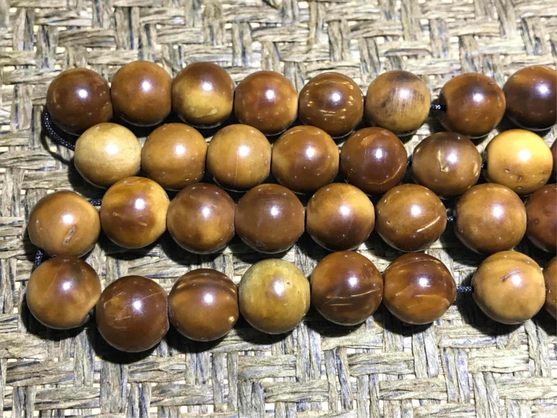 天然库克10mm108手串一条！