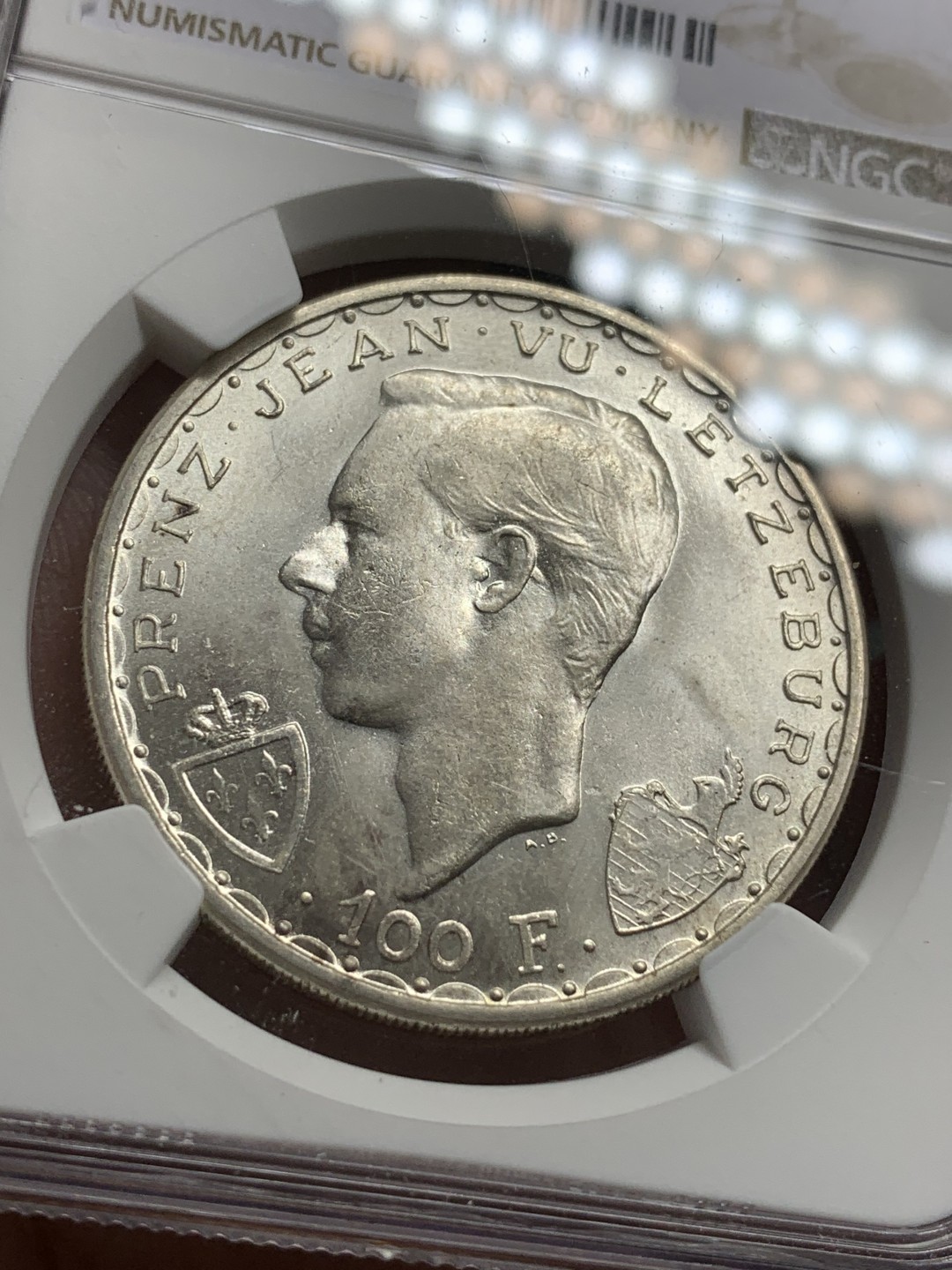 《竞宝斋》第109场-周日，周一 ，周四3场连拍（全场包邮） NGC-MS64 卢森堡 1946年 盲人约翰阵亡600周年纪念100法郎 银币