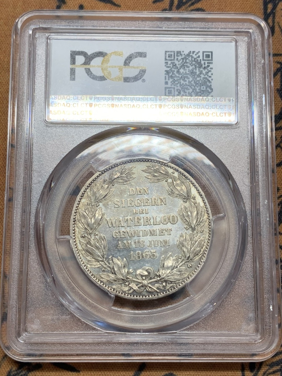 《竞宝斋》第109场-周日，周一 ，周四3场连拍（全场包邮） 亚军分 PCGS MS65 德国1865 汉诺威 滑铁卢战役 泰勒银币 PL底板 高等级分数 据说用来犒赏滑铁卢老兵只用 状态极好