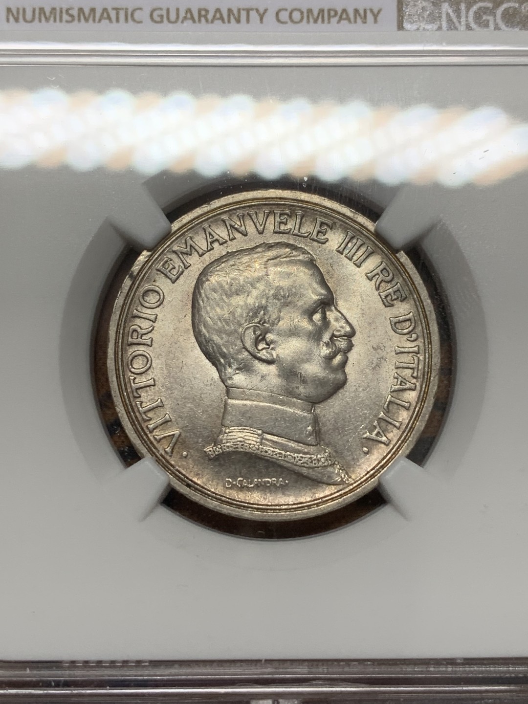 《竞宝斋》第109场-周日，周一 ，周四3场连拍（全场包邮） NGC-MS62 意大利 1916年 2里拉 马车银币 状态不错