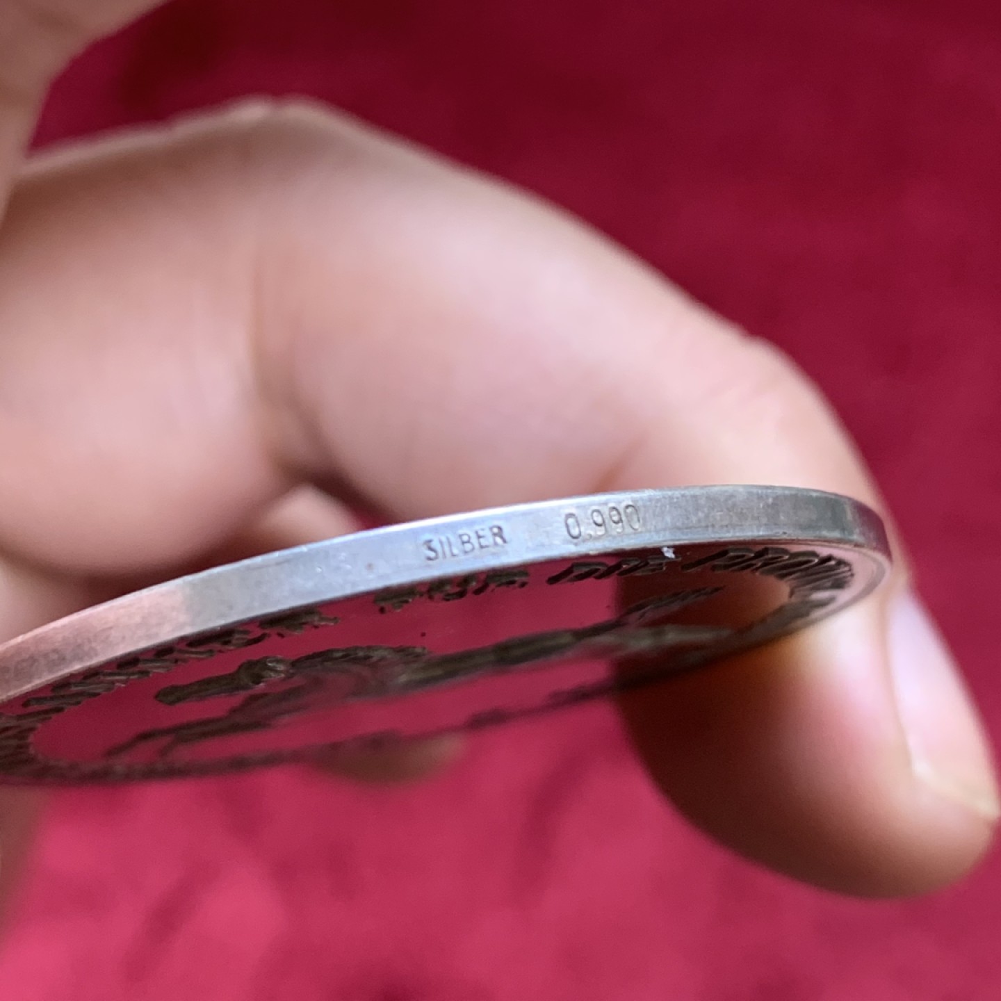 《竞宝斋》第109场-周日，周一 ，周四3场连拍（全场包邮） 德国 20世纪初 汉诺威 镜面原盒大银章40MM 26G 镜面十足 边铭银标