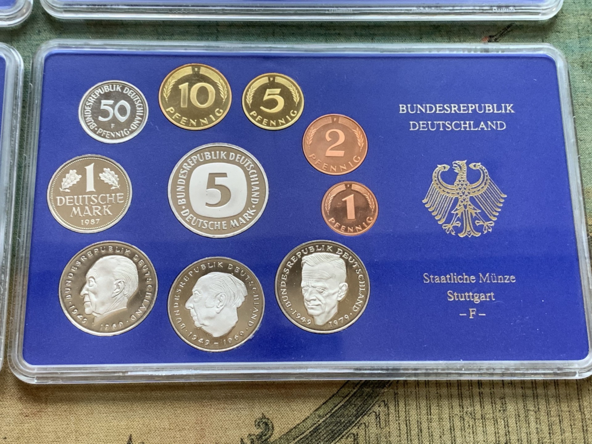 《竞宝斋》第109场-周日，周一 ，周四3场连拍（全场包邮） 德国1987年精制套币4厂齐全（D/F/G/J版