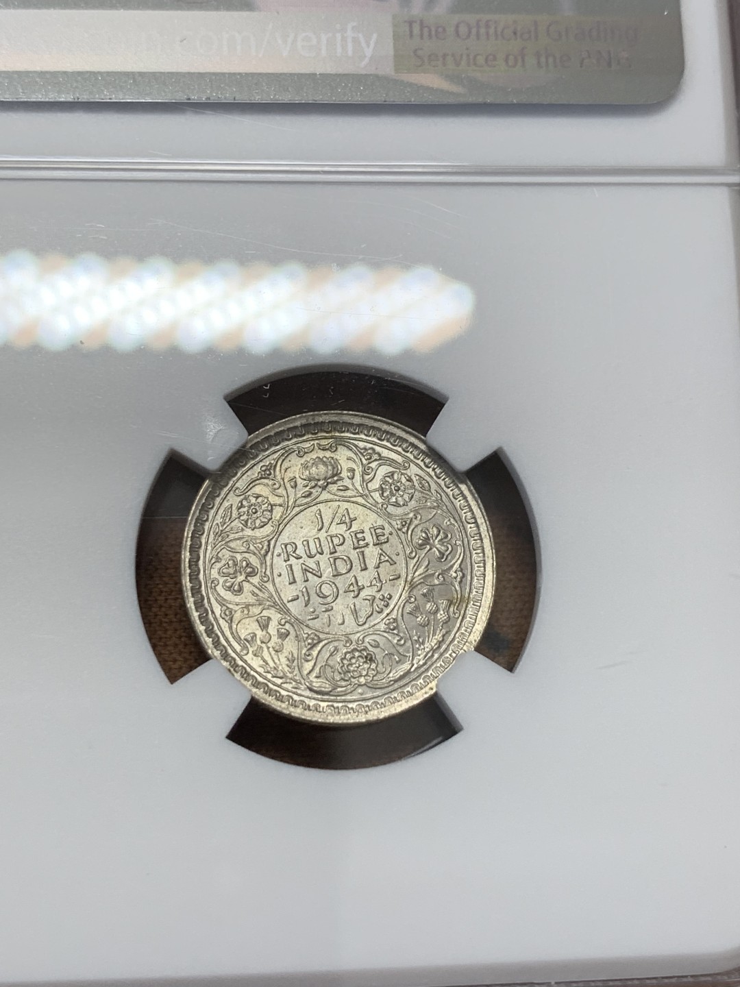 《竞宝斋》第109场-周日，周一 ，周四3场连拍（全场包邮） NGC 乔六辅辅币一组3枚 塞浦路斯4.5皮少见 快评分数被压制了点 上手状态都不错的