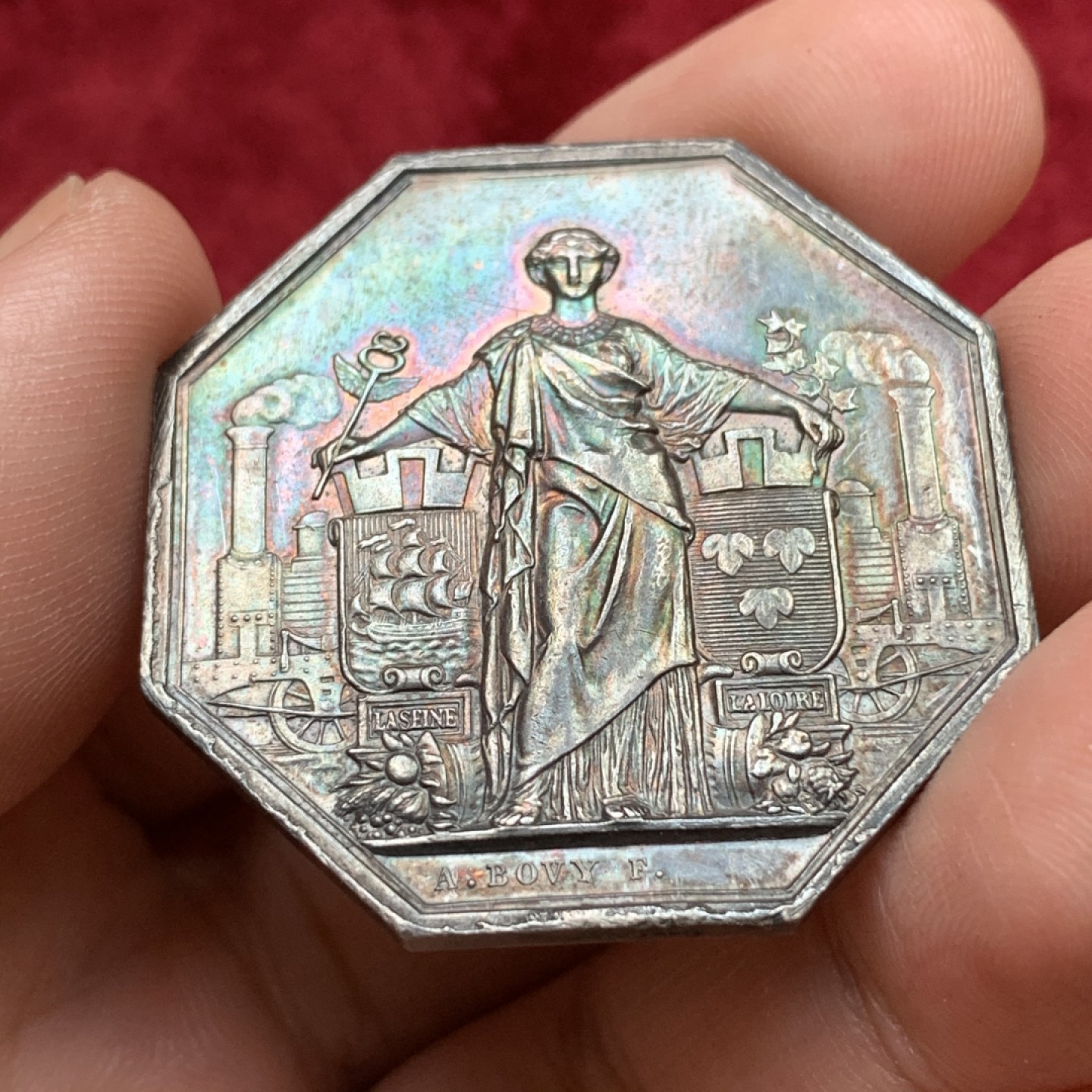 《竞宝斋》第109场-周日，周一 ，周四3场连拍（全场包邮） 1860-1879年法国工业女神八角银制代币  重量：23.8g  边铭：蜜蜂银标  