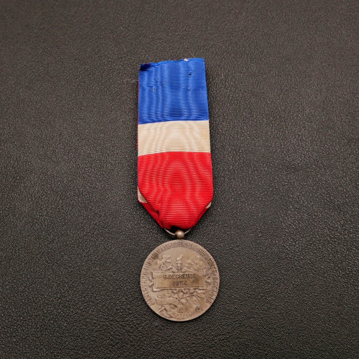 勋章奖章交易所10月29日群拍 法国银级劳动奖章