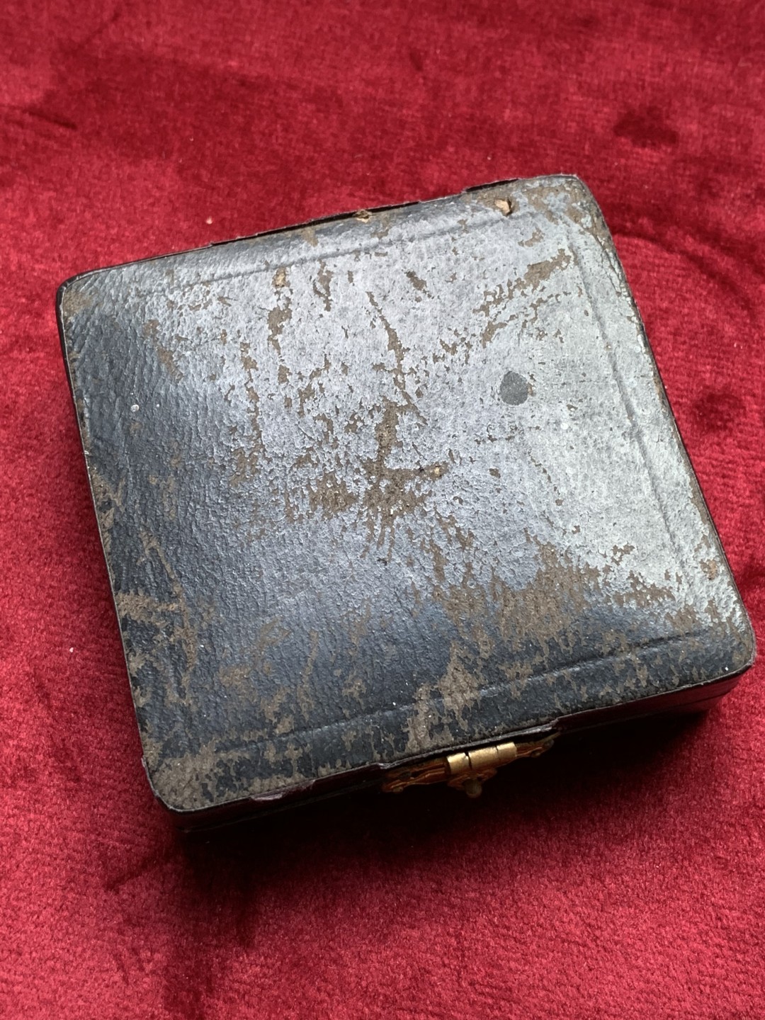 《竞宝斋》第109场-周日，周一 ，周四3场连拍（全场包邮） 德国 20世纪初 汉诺威 镜面原盒大银章40MM 26G 镜面十足 边铭银标