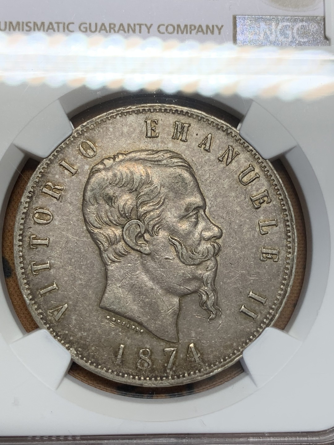 《竞宝斋》第109场-周日，周一 ，周四3场连拍（全场包邮） NGC-AU53 意大利1874年 艾曼纽尔二世5里拉大银币 原味老包浆