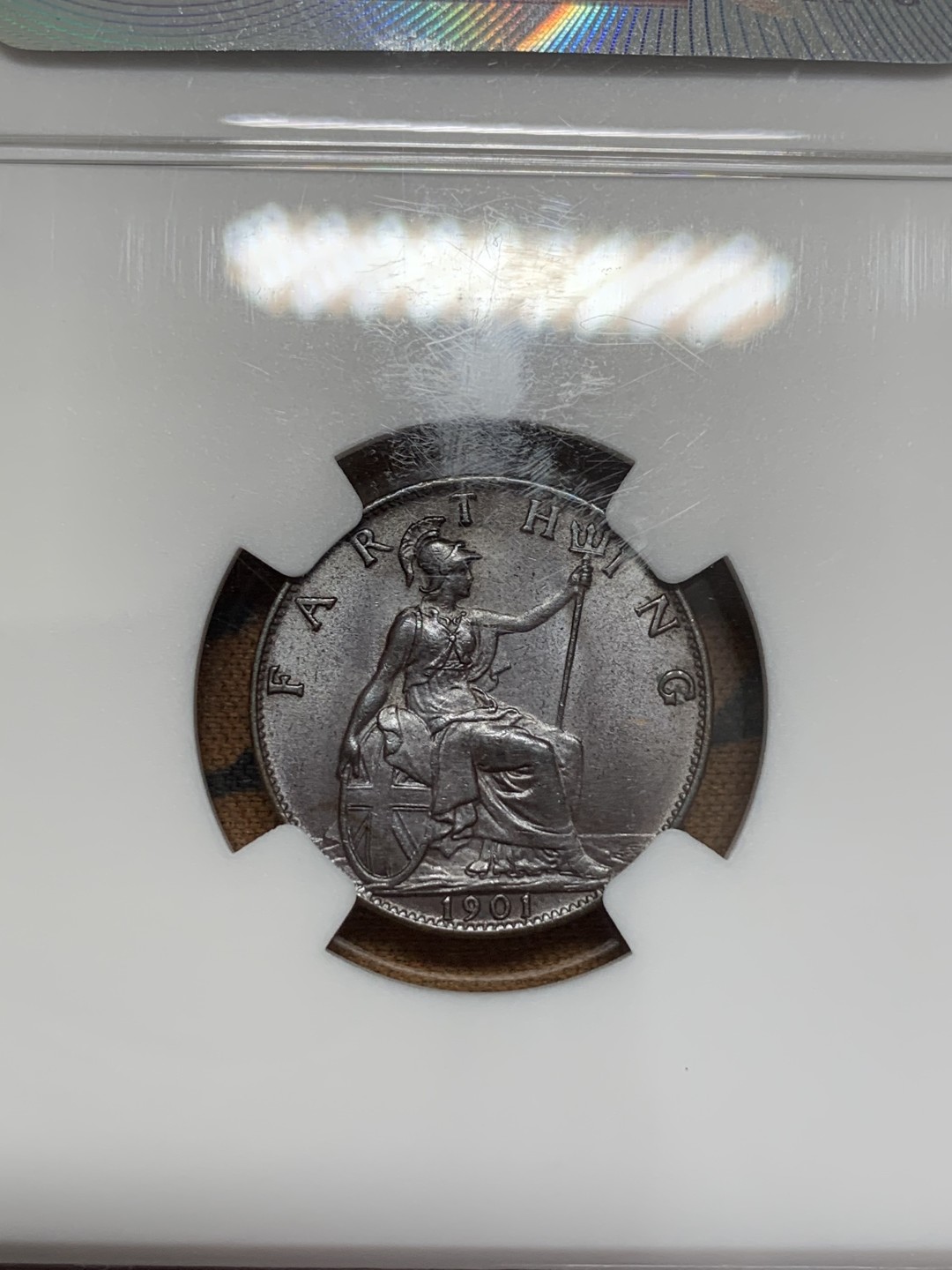 《竞宝斋》第109场-周日，周一 ，周四3场连拍（全场包邮） NGC MS64 BN 英国 1901年 维多利亚 批纱版 （1/4便士） blackened at mint  出厂前黑化 包浆均匀