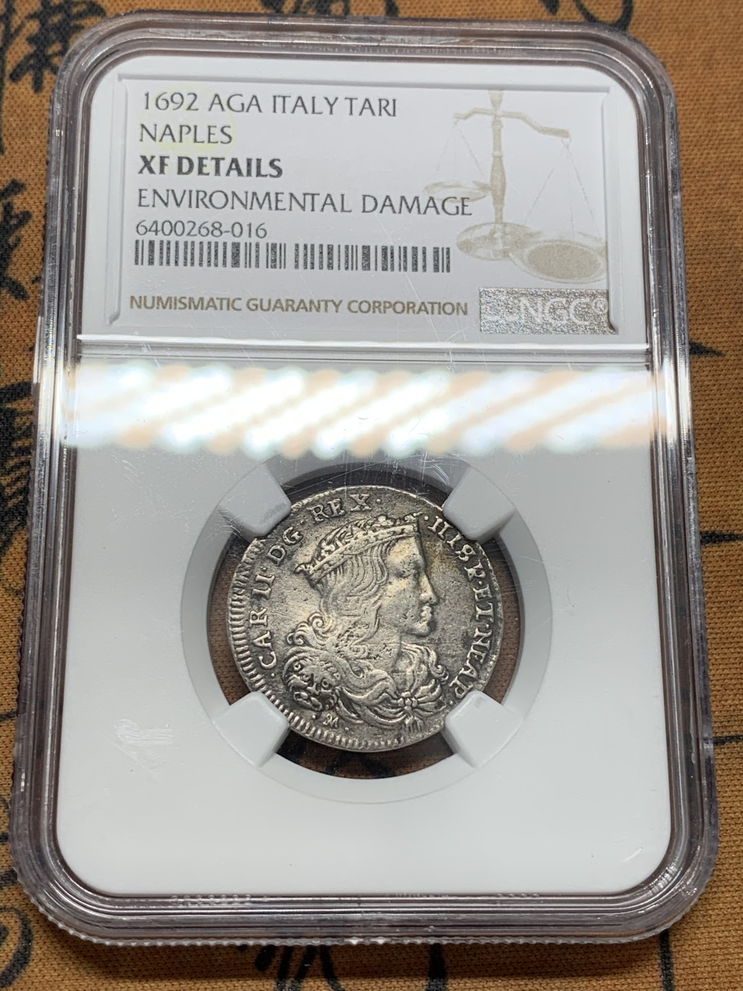 《竞宝斋》第109场-周日，周一 ，周四3场连拍（全场包邮） NGC-XF1692年意大利那不勒斯王国西班牙卡罗二世20格兰纳银币 极少品