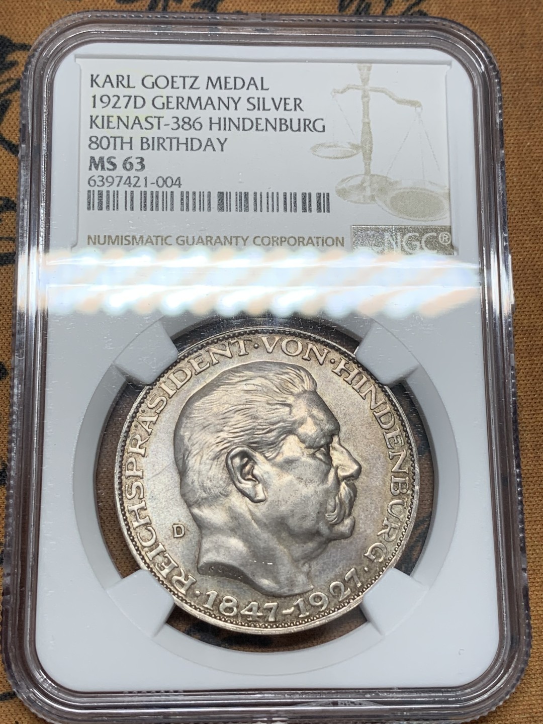 《竞宝斋》第109场-周日，周一 ，周四3场连拍（全场包邮） NGC-MS63 德国 1927年 兴登堡五马克形制银章 通体丝绸光，雕刻大师卡尔哥茨作品，属于兴登堡章牌的入门品种