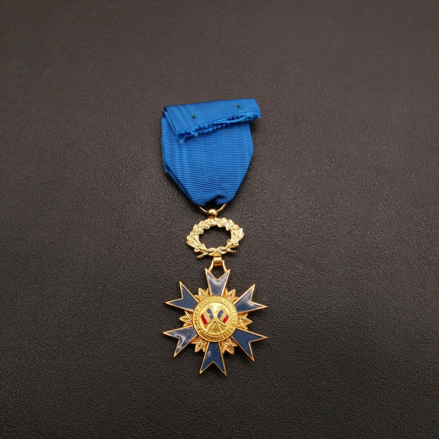 勋章奖章交易所10月29日群拍 法国军官级国家功勋勋章