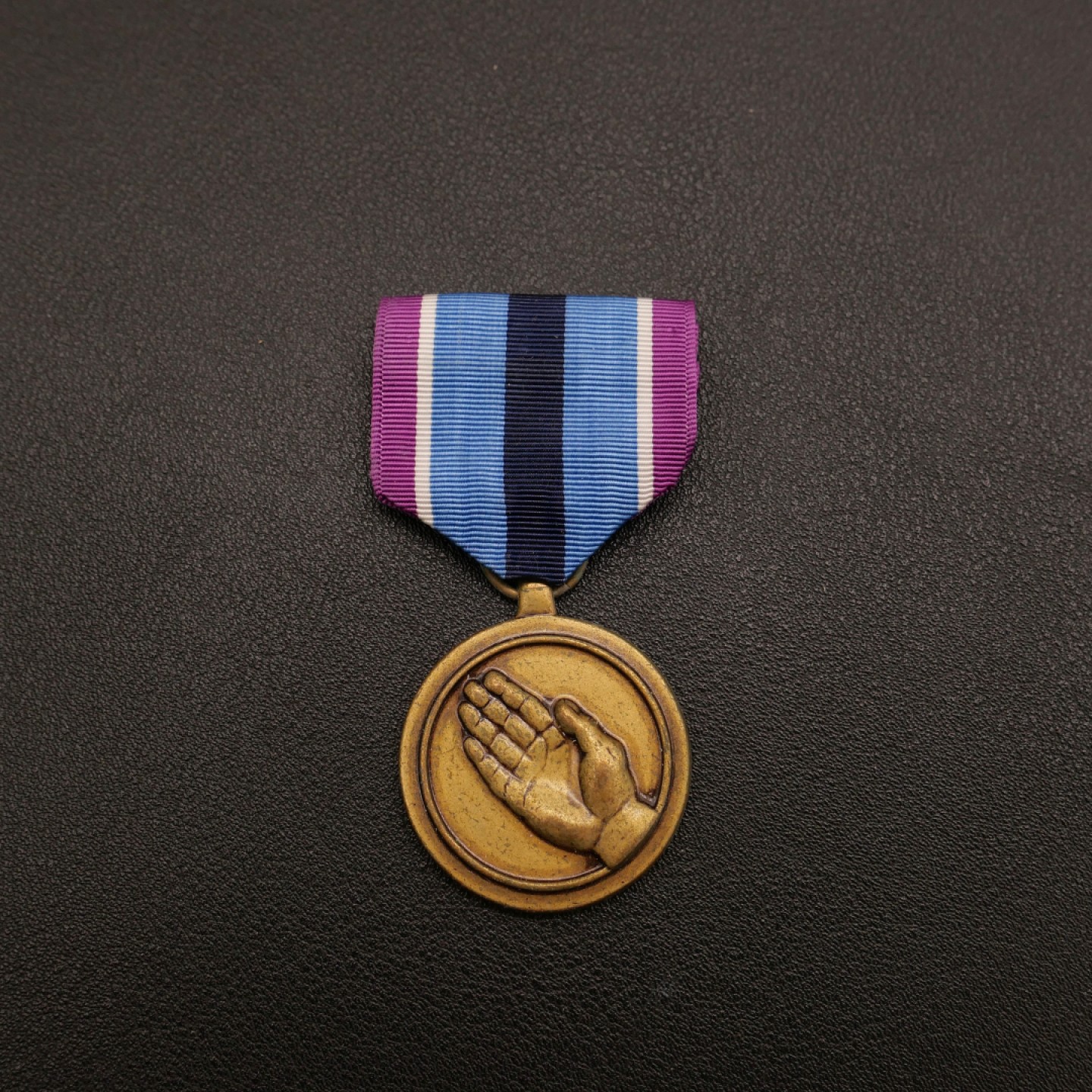 勋章奖章交易所10月29日群拍 美国人道主义奖章