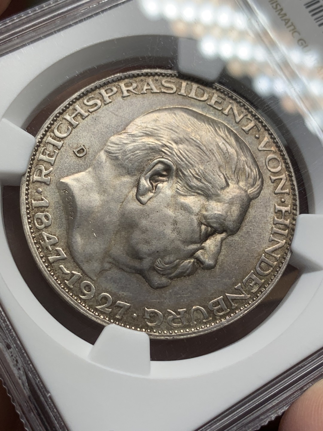 《竞宝斋》第109场-周日，周一 ，周四3场连拍（全场包邮） NGC-MS63 德国 1927年 兴登堡五马克形制银章 通体丝绸光，雕刻大师卡尔哥茨作品，属于兴登堡章牌的入门品种