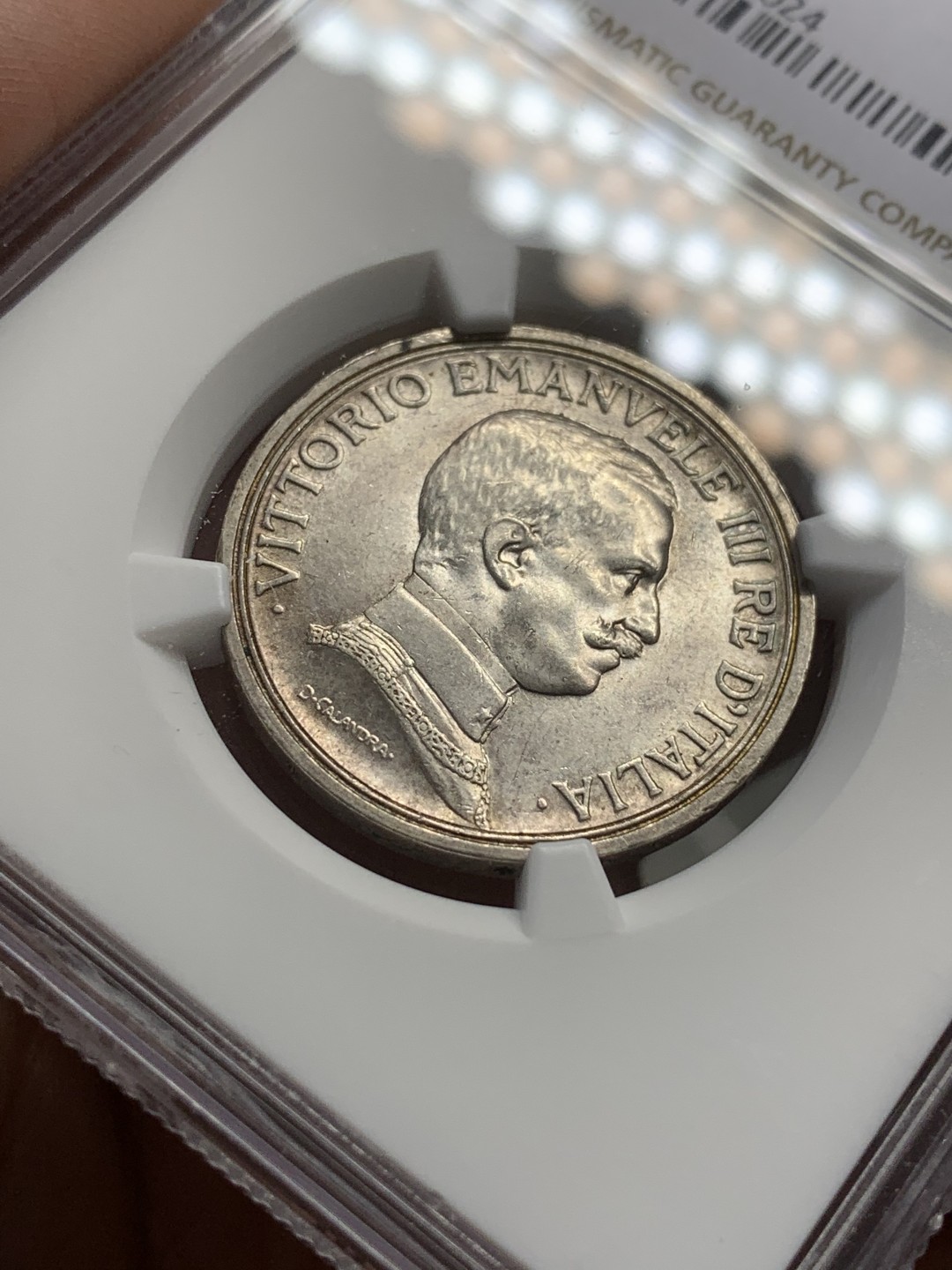 《竞宝斋》第109场-周日，周一 ，周四3场连拍（全场包邮） NGC-MS62 意大利 1916年 2里拉 马车银币 状态不错