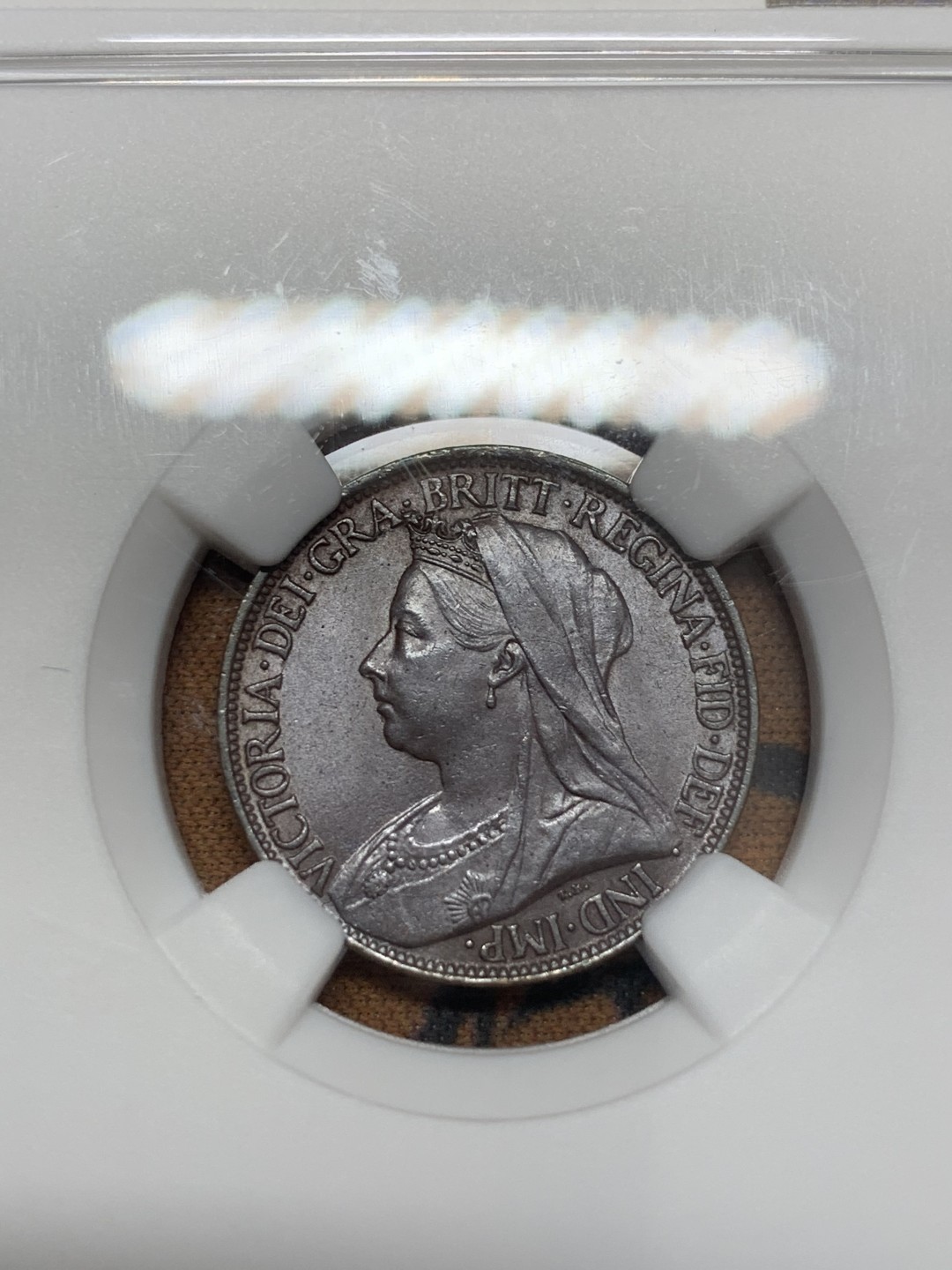 《竞宝斋》第109场-周日，周一 ，周四3场连拍（全场包邮） NGC MS64 BN 英国 1901年 维多利亚 批纱版 （1/4便士） blackened at mint  出厂前黑化 包浆均匀