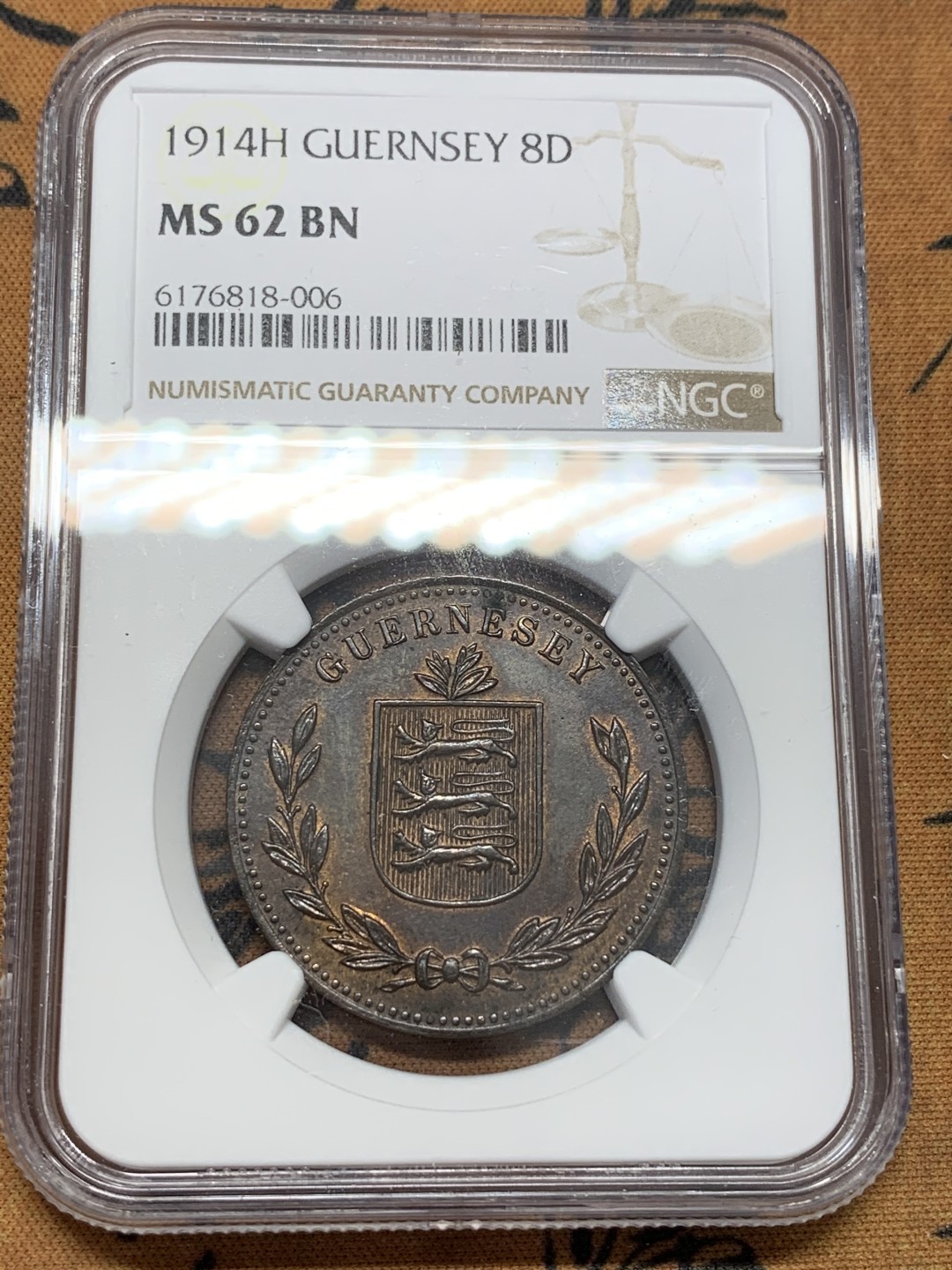 《竞宝斋》第109场-周日，周一 ，周四3场连拍（全场包邮） NGC MS62BN 1914 英属根西8道布铜币大铜币 该版首年 仅1枚更高分