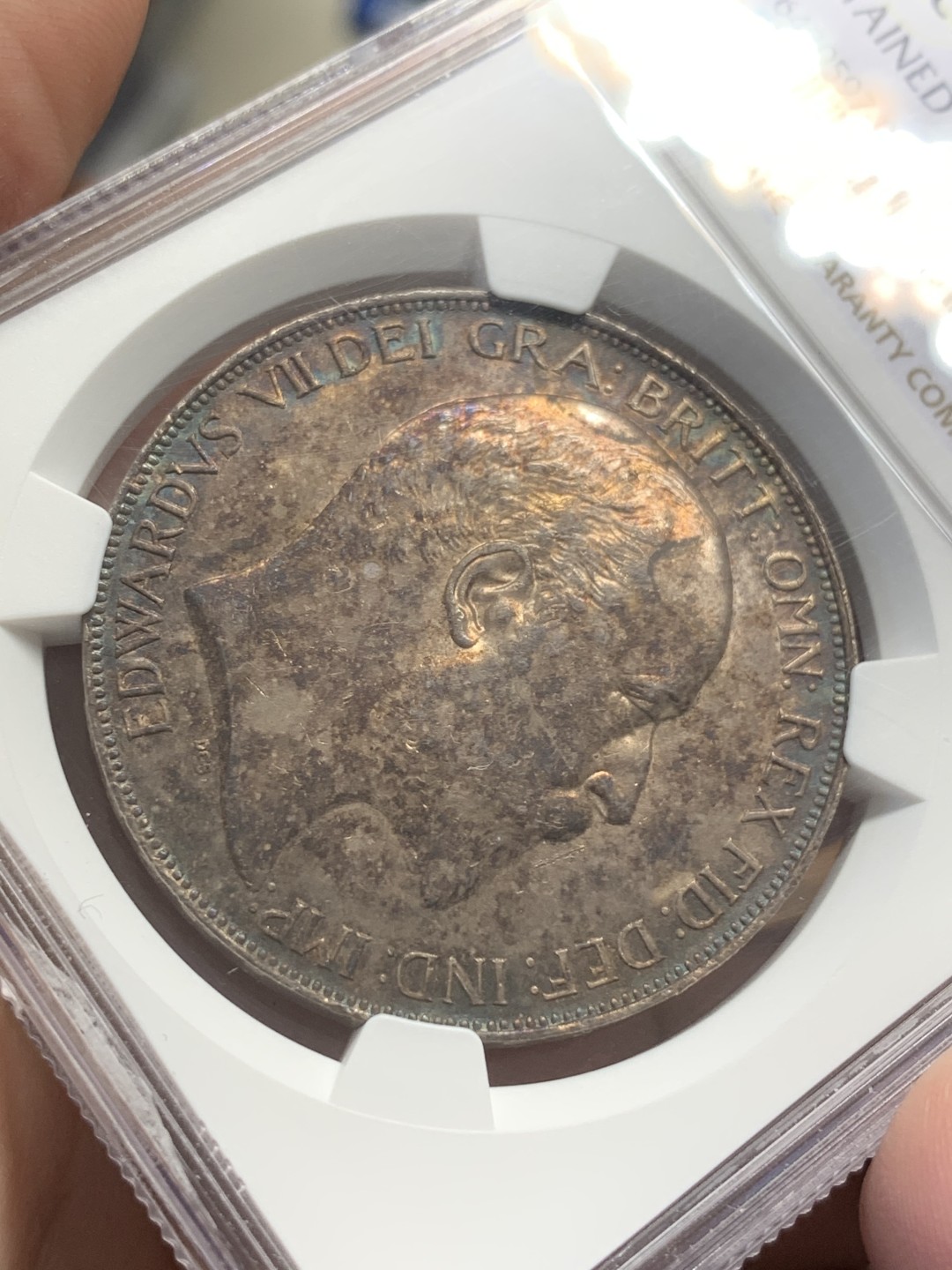 《竞宝斋》第109场-周日，周一 ，周四3场连拍（全场包邮） NGC-UNCD  英国 1902年爱德华七世一克朗马剑银币 五彩包浆醇厚 状态好