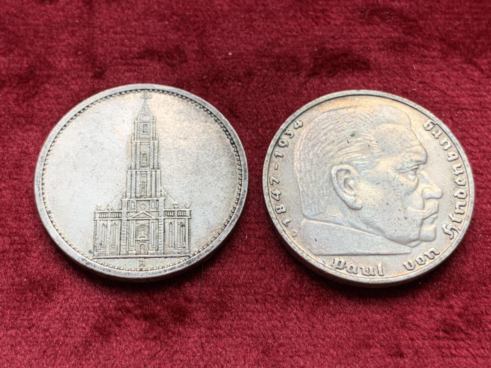 《竞宝斋》第109场-周日，周一 ，周四3场连拍（全场包邮） 两枚银币一起 德国 1936年 5马克 银币；德国 1934年 教堂  银币