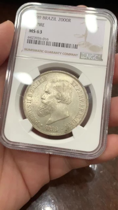 《竞宝斋》第109场-周日，周一 ，周四3场连拍（全场包邮） NGC-MS63 巴西1889年 佩德罗二世 2000R大银币 原光好品