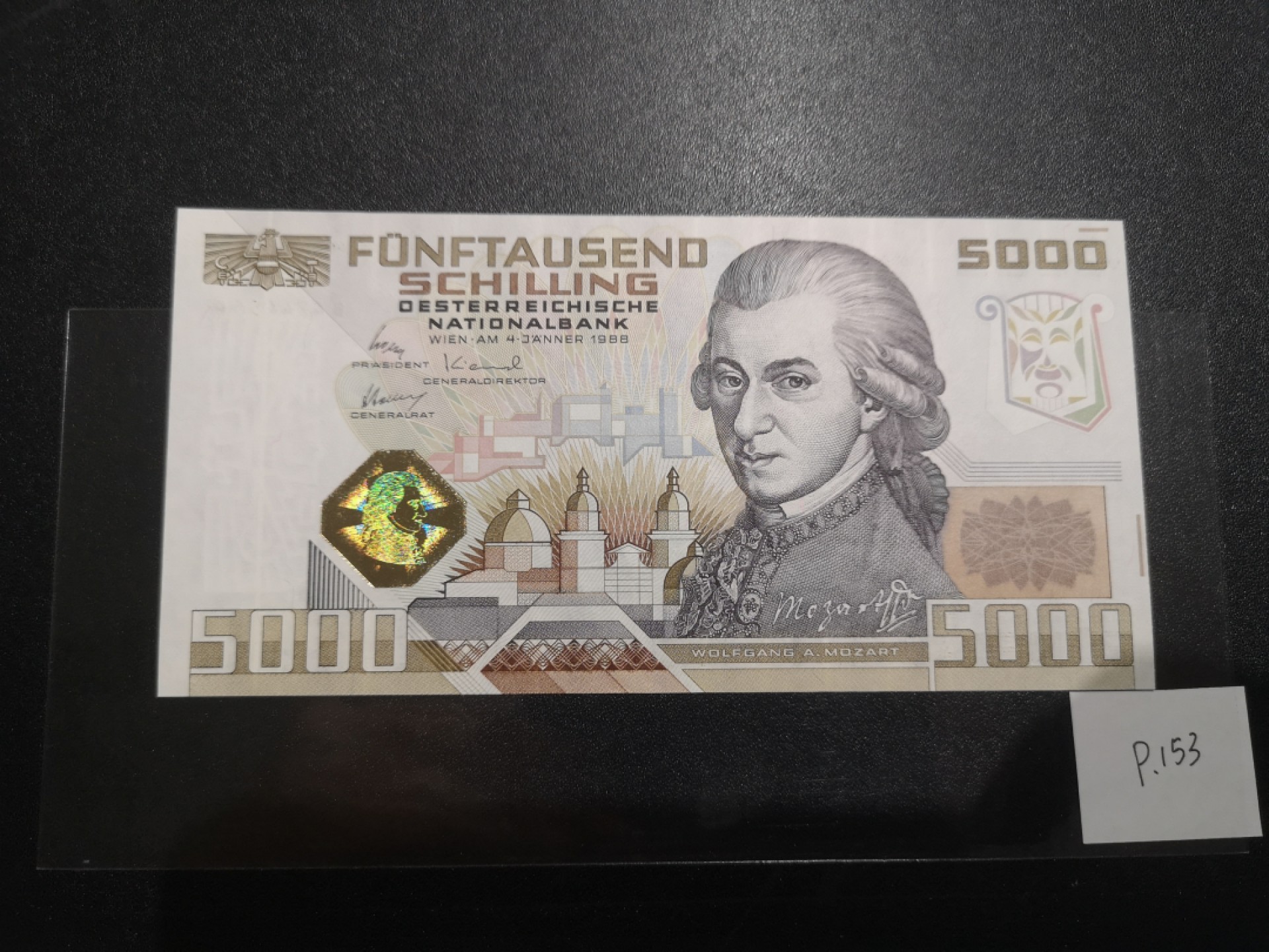 《外钞收藏家》第二百一十一期（欧洲四国精品专场） 奥地利1988年5000 先令	P-153	作曲家莫扎特 全新UNC