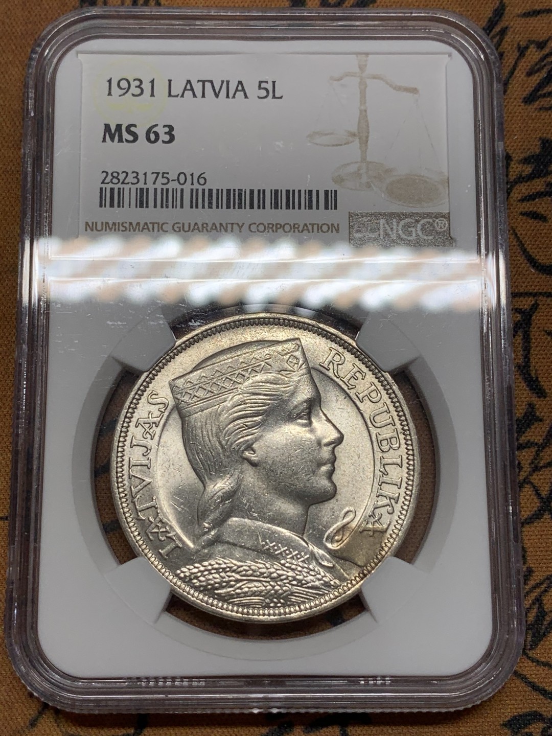 《竞宝斋》第109场-周日，周一 ，周四3场连拍（全场包邮） NGC-MS63 拉脱维亚 1931年 5拉特银币 火热的潜力品种 价格上升明显