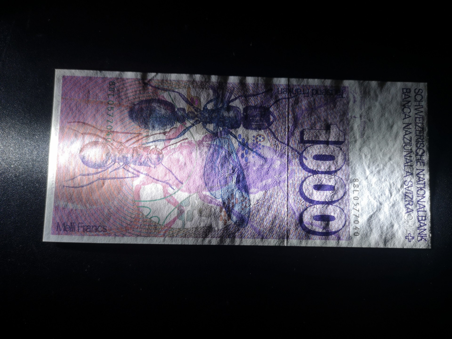 《外钞收藏家》第二百一十一期（欧洲四国精品专场） 瑞士1988年1000 法郎	P-59	大蚂蚁 全新UNC