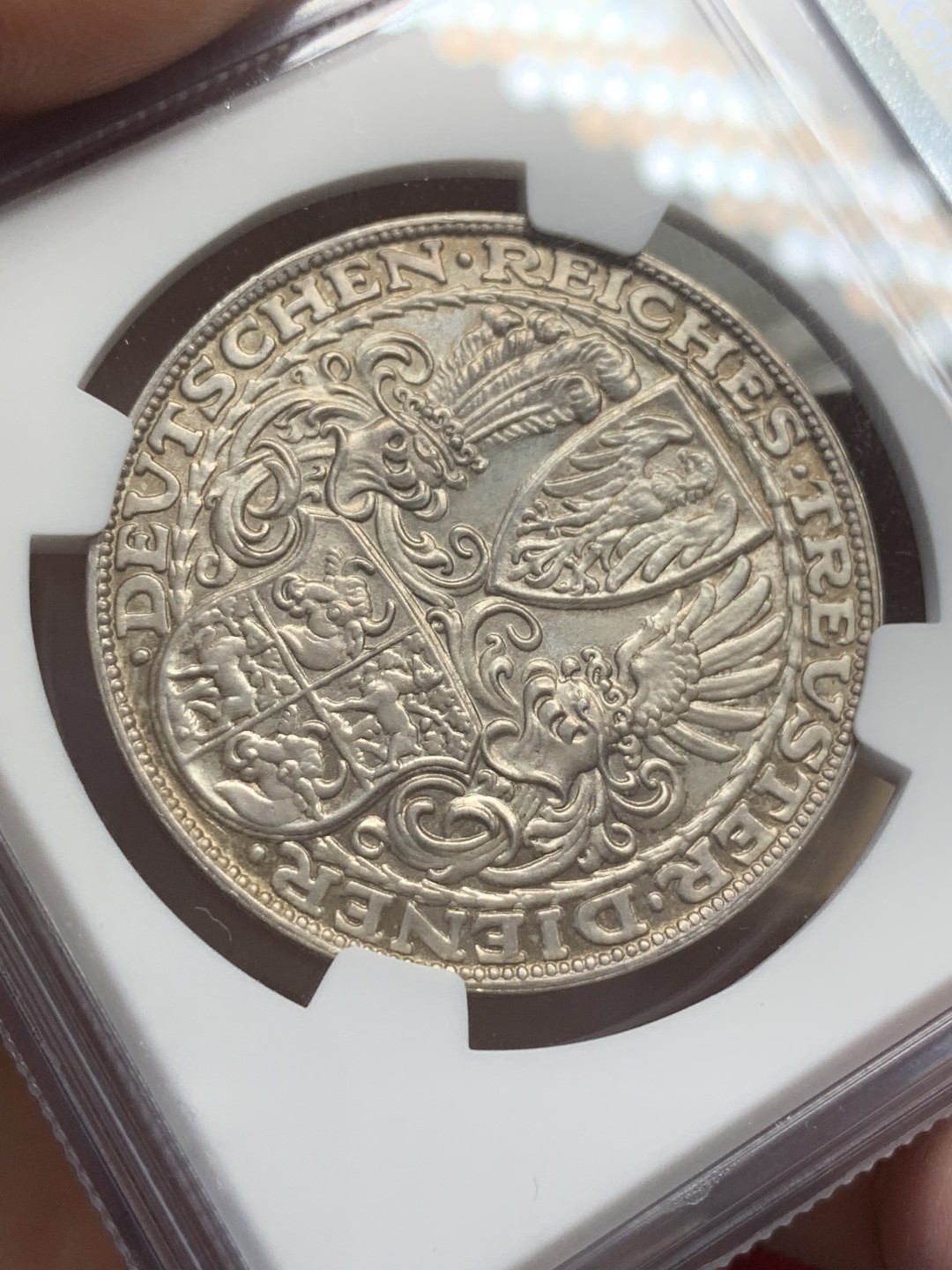 《竞宝斋》第109场-周日，周一 ，周四3场连拍（全场包邮） NGC-MS63 德国 1927年 兴登堡五马克形制银章 通体丝绸光，雕刻大师卡尔哥茨作品，属于兴登堡章牌的入门品种