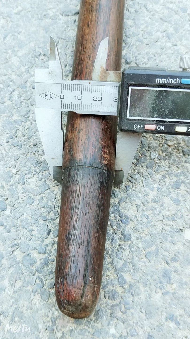 下乡收檀木老秤杆 花纹清晰 完整全品