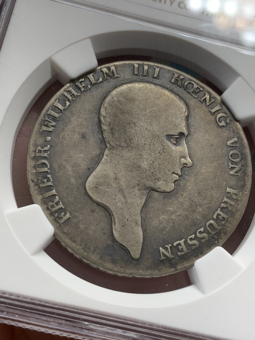 《竞宝斋》第109场-周日，周一 ，周四3场连拍（全场包邮） NGC-VF20 德国普鲁士1814年1泰勒，200年历史的老币，有分难得