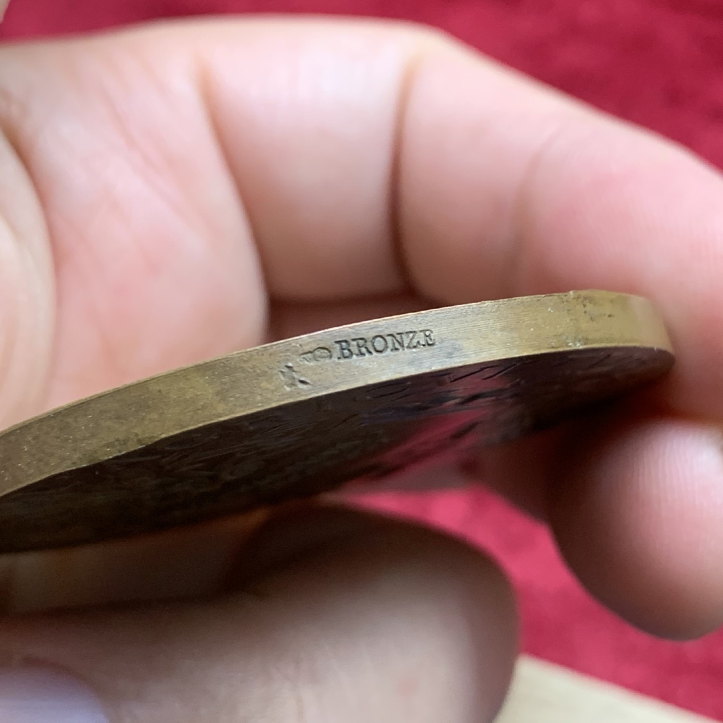 《竞宝斋》第109场-周日，周一 ，周四3场连拍（全场包邮） 法国19世纪铜章，农业主题，背农业协会，高光细节丰富，寓意好，边铭丰饶角BR，重量67.88g，直径50mm