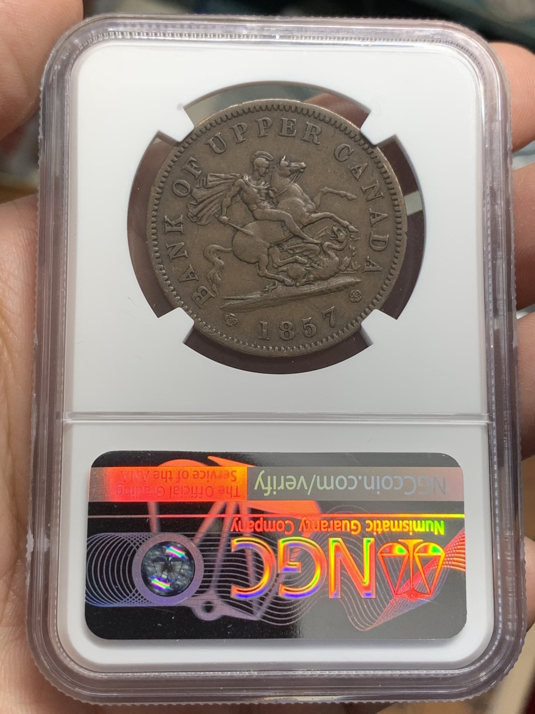 《竞宝斋》第109场-周日，周一 ，周四3场连拍（全场包邮） NGC-AU53 1857年 上加拿大银行1便士Token大铜 经典马剑屠龙 细节不错的加拿大马剑 性价比之选