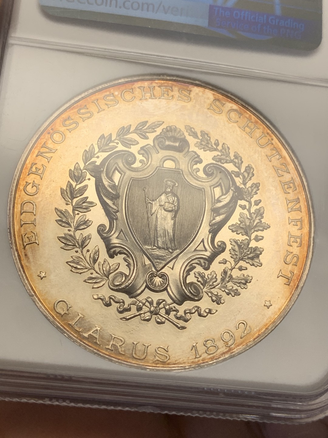 《竞宝斋》第109场-周日，周一 ，周四3场连拍（全场包邮） NGC MS61 瑞士 1892年 格拉鲁斯射击节大银章 镜面底板 金色包浆 低评好品好状态