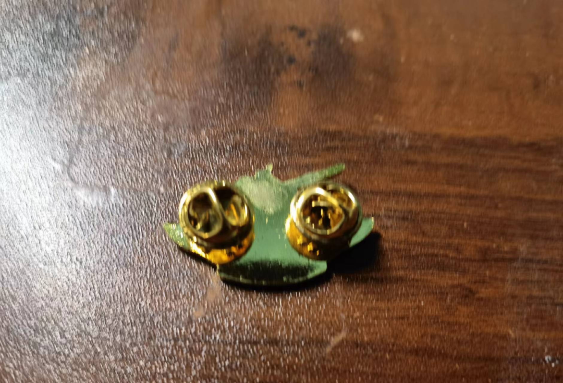 热烈祝贺二十大胜利召开！欧亚大陆勋奖章制服交流会十月二十六日拍卖拍卖 解放军装甲兵技能章