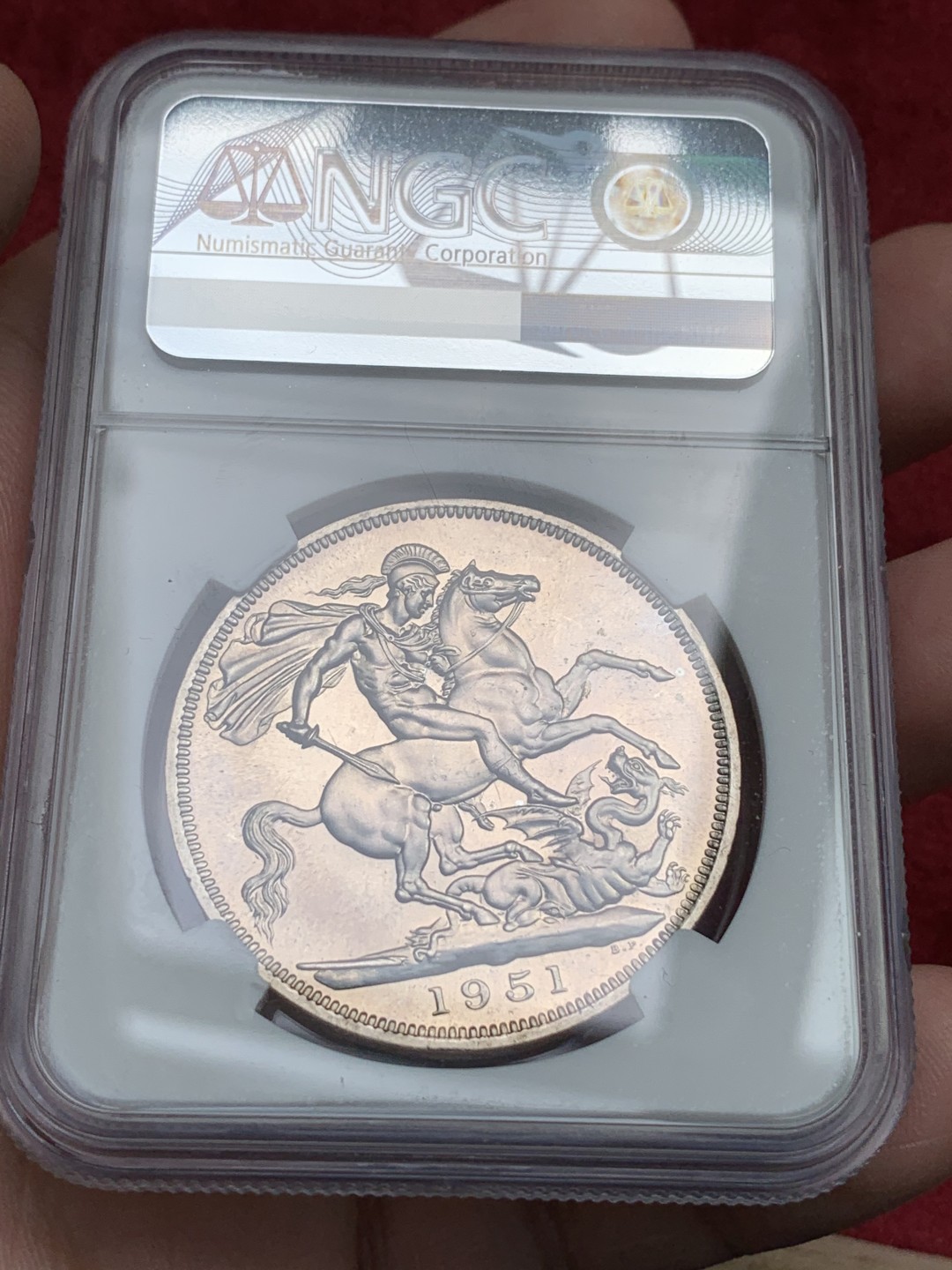 《竞宝斋》第109场-周日，周一 ，周四3场连拍（全场包邮） NGC-PL63 英国 1951年 1克朗 乔六镍马剑类精制币  ，带绿色原盒与证书