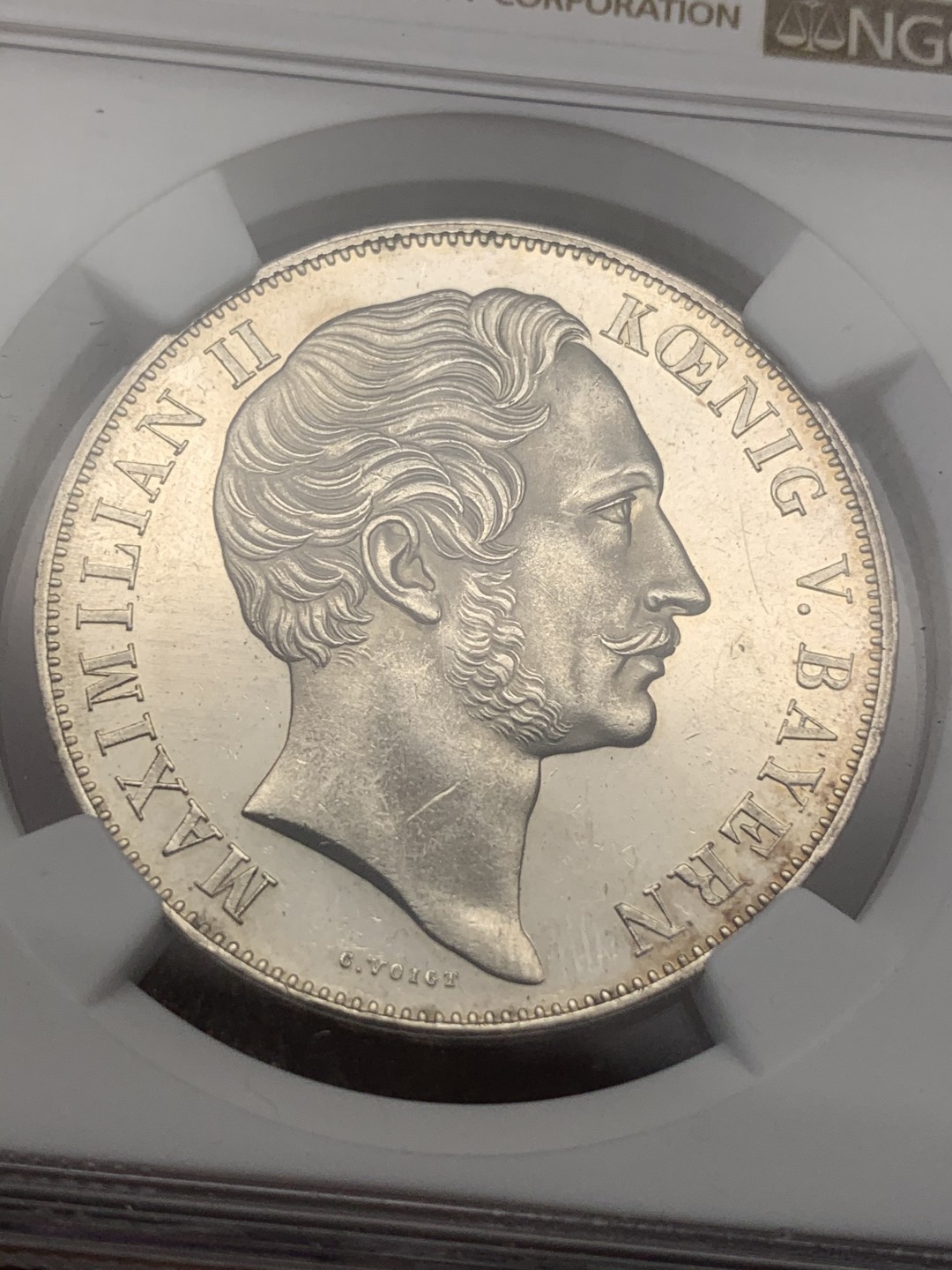 《竞宝斋》第109场-周日，周一 ，周四3场连拍（全场包邮） NGC MS62PL，德国巴伐利亚圣母抱婴1855年2盾，普品不少PL非常难得，上手绝美，更高分只有4枚，上海出评大家都知道