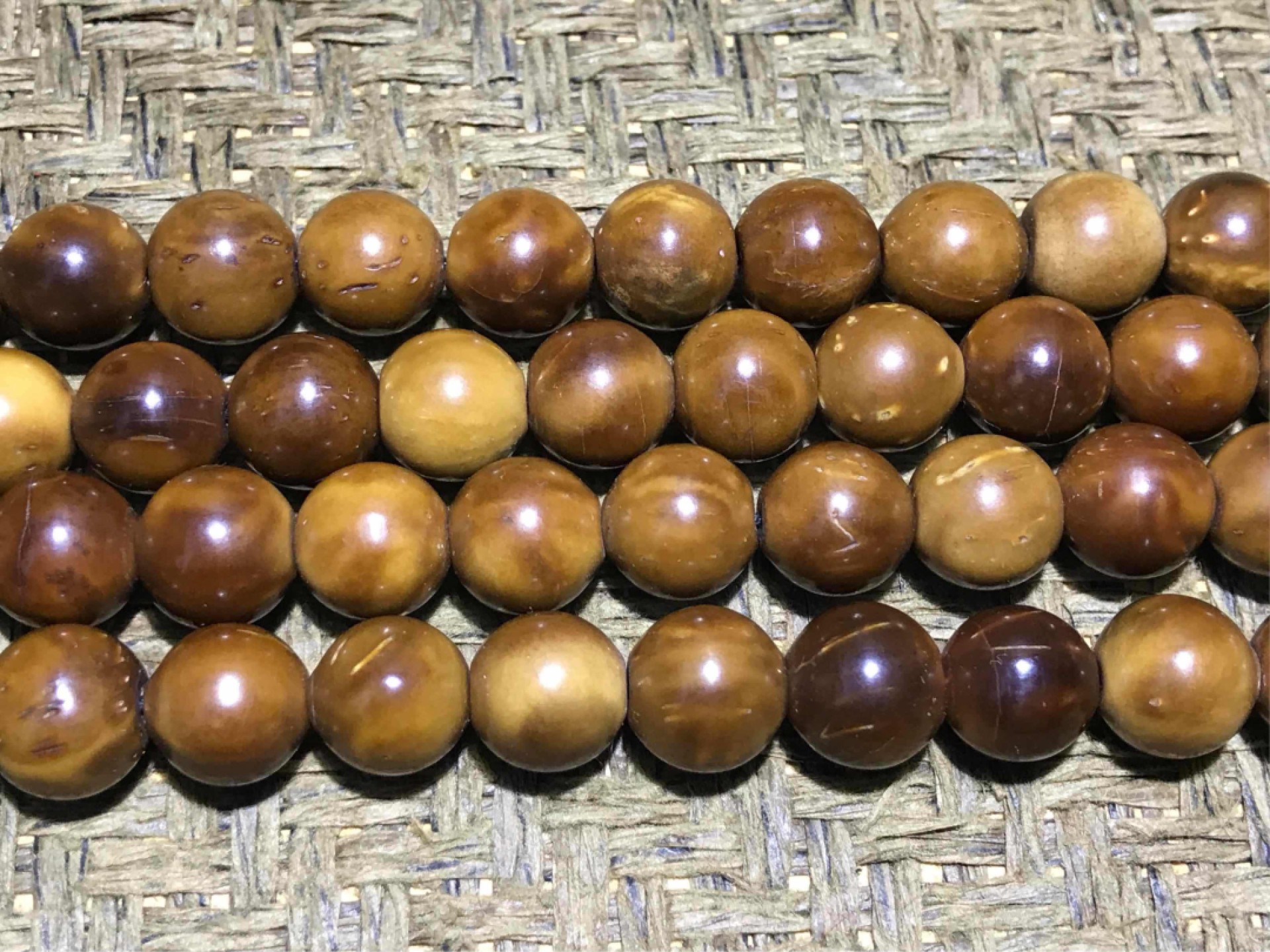 天然库克10mm108手串一条！