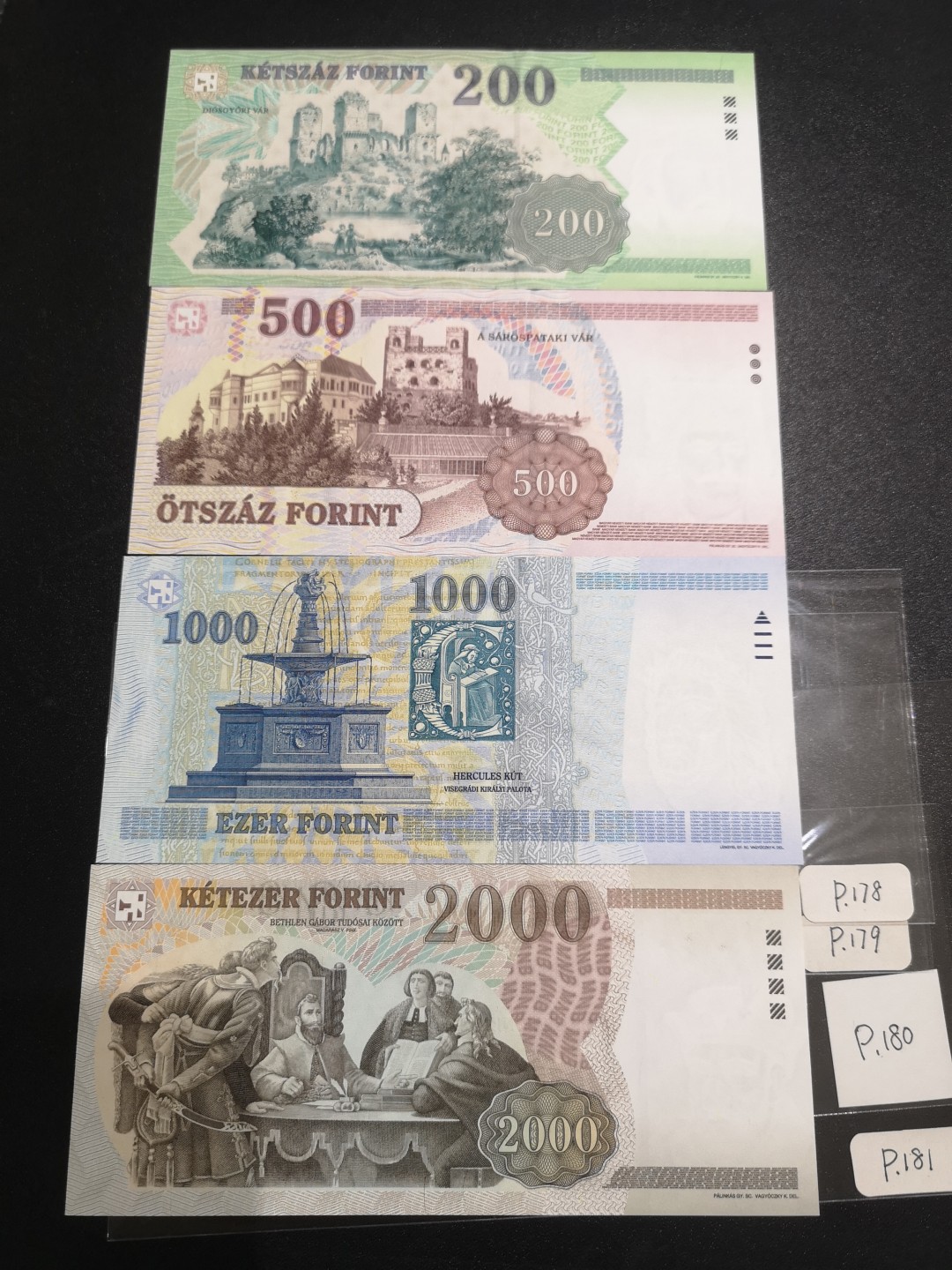 《外钞收藏家》第二百一十一期（欧洲四国精品专场） 匈牙利1998年200-2000福林 新国徽第二套，小套4枚 全新UNC