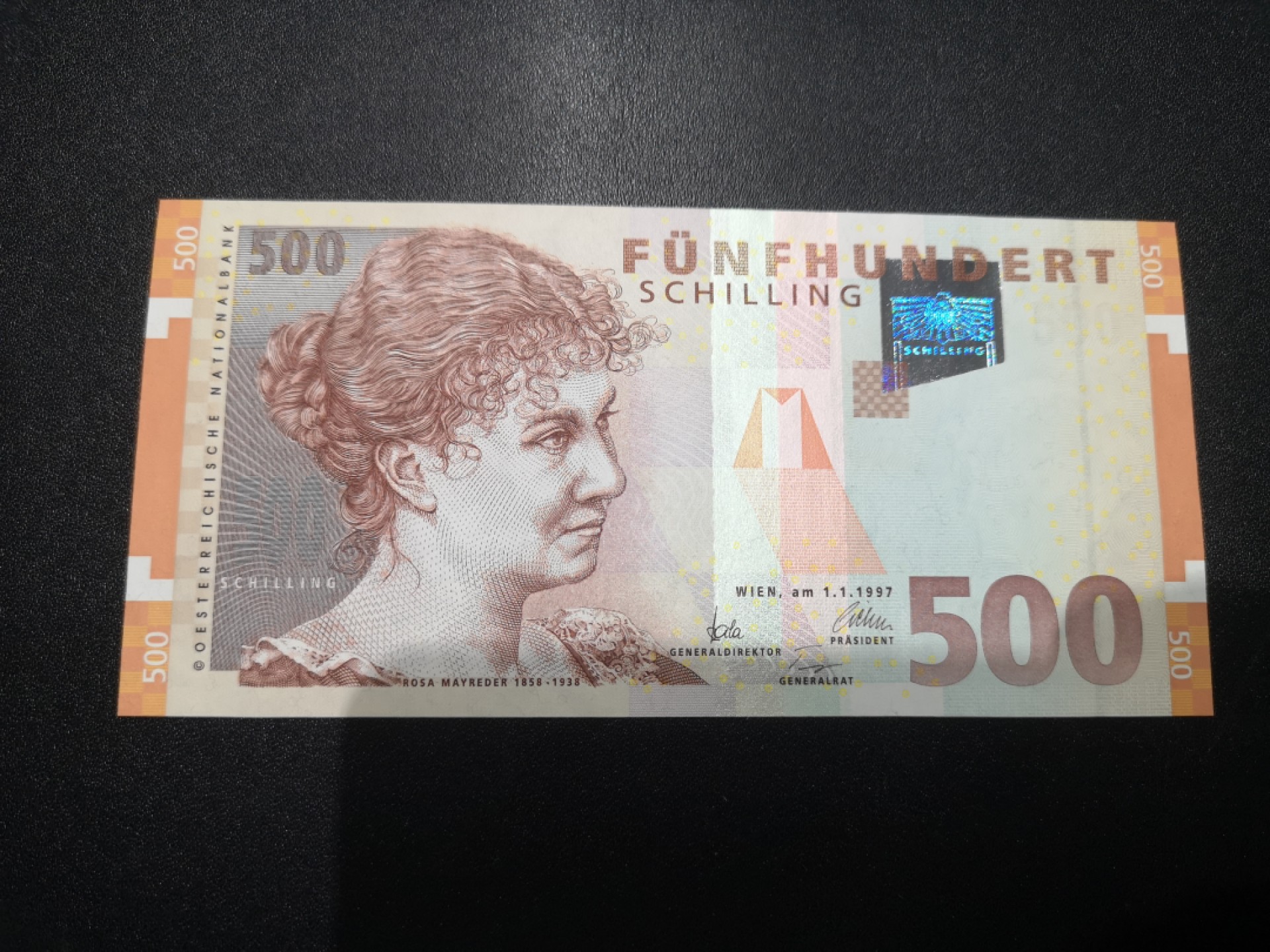 《外钞收藏家》第二百一十一期（欧洲四国精品专场） 奥地利1997年500 先令	P-154	女权运动家麦瑞德 全新UNC