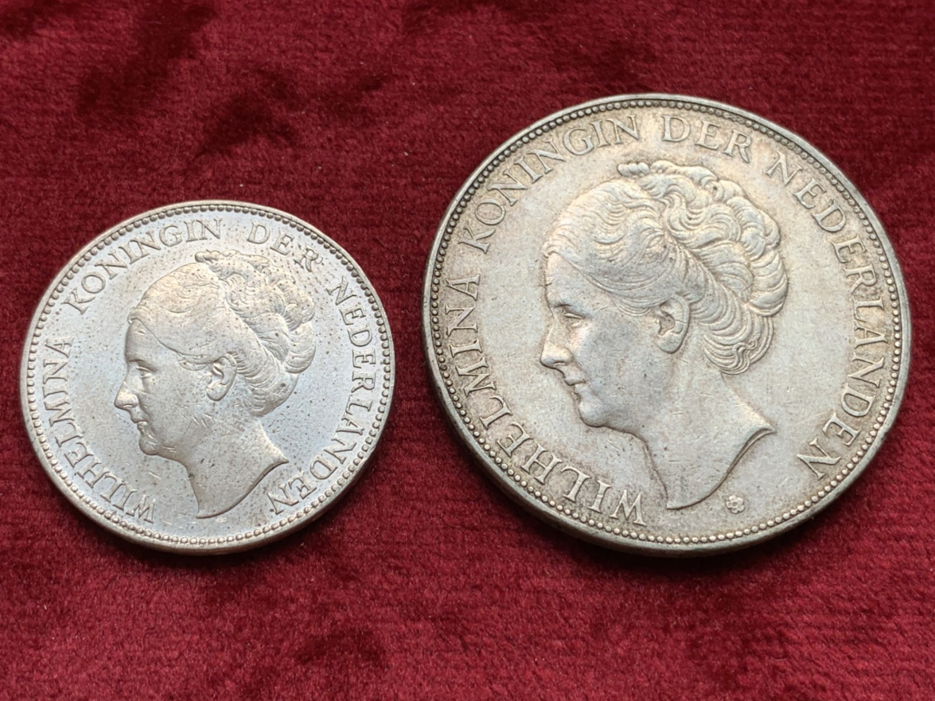 《竞宝斋》第109场-周日，周一 ，周四3场连拍（全场包邮） 两枚银币一起 荷兰 1931年 2.5盾 银币；荷兰 1929年 1盾 银币