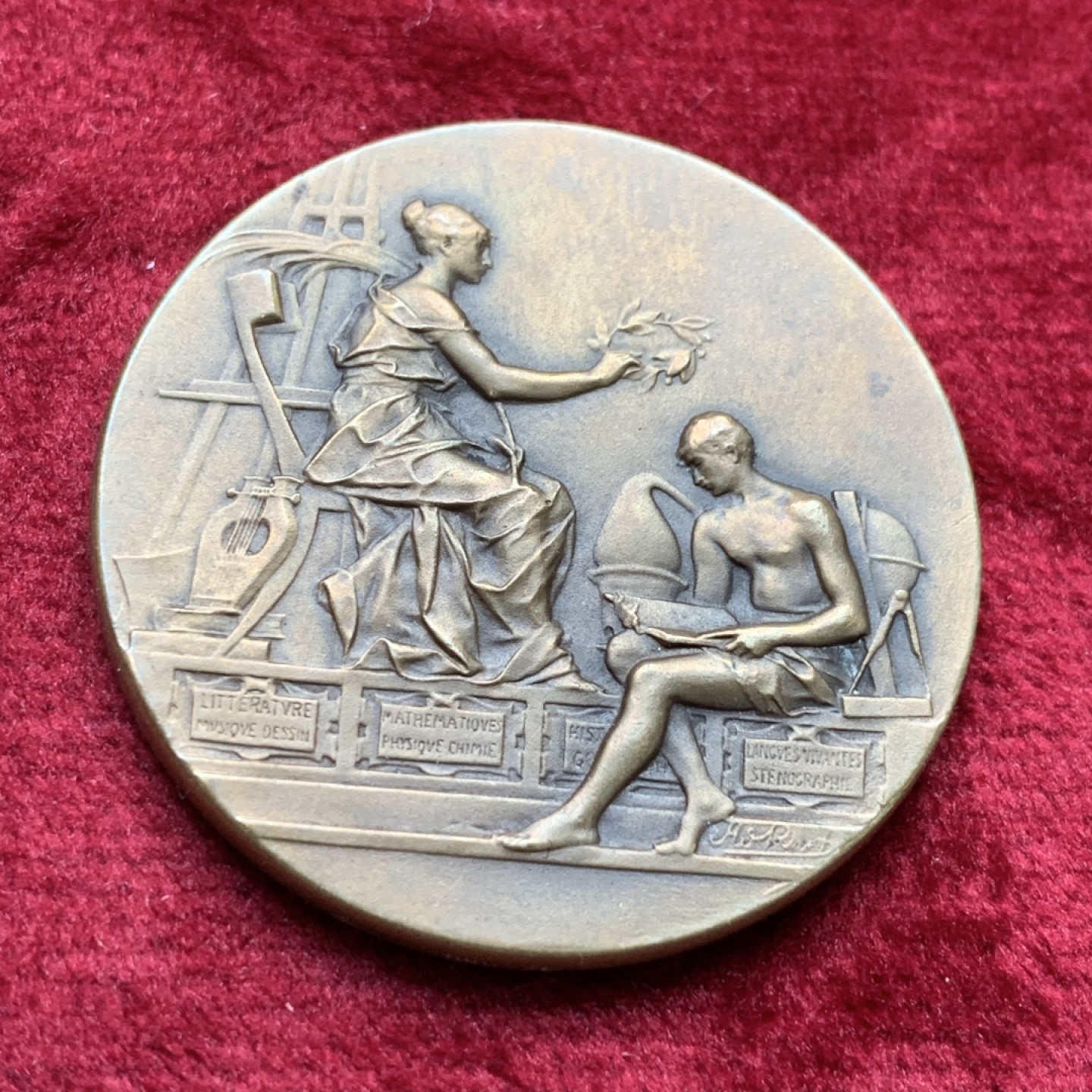 《竞宝斋》第109场-周日，周一 ，周四3场连拍（全场包邮） 法国 19世纪 法国职业学院背小天使，细节好 20.9克 36mm铜章，边铭三角br