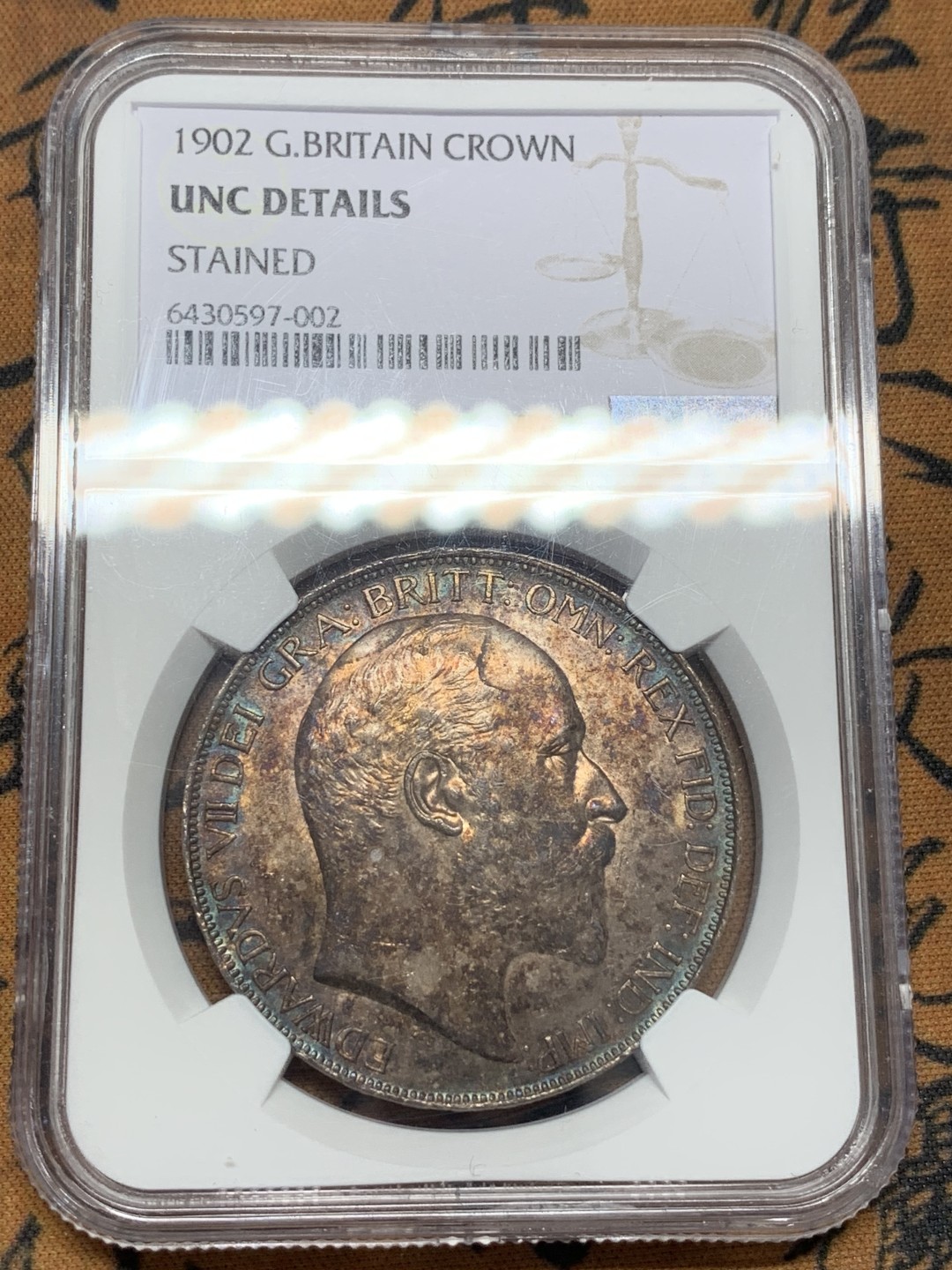 《竞宝斋》第109场-周日，周一 ，周四3场连拍（全场包邮） NGC-UNCD  英国 1902年爱德华七世一克朗马剑银币 五彩包浆醇厚 状态好