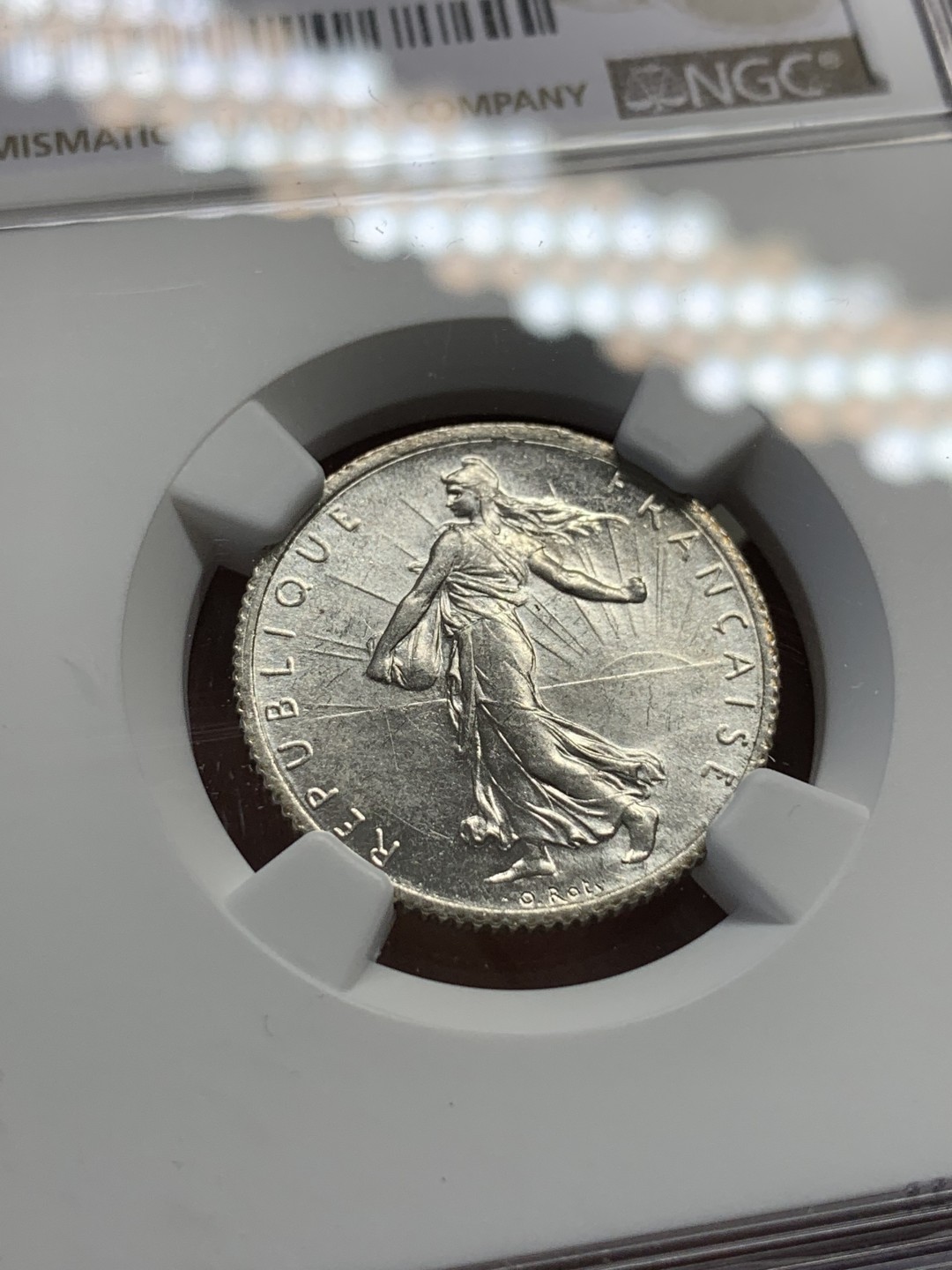 《竞宝斋》第109场-周日，周一 ，周四3场连拍（全场包邮） NGC-MS62 法国 1918年 1法郎银币