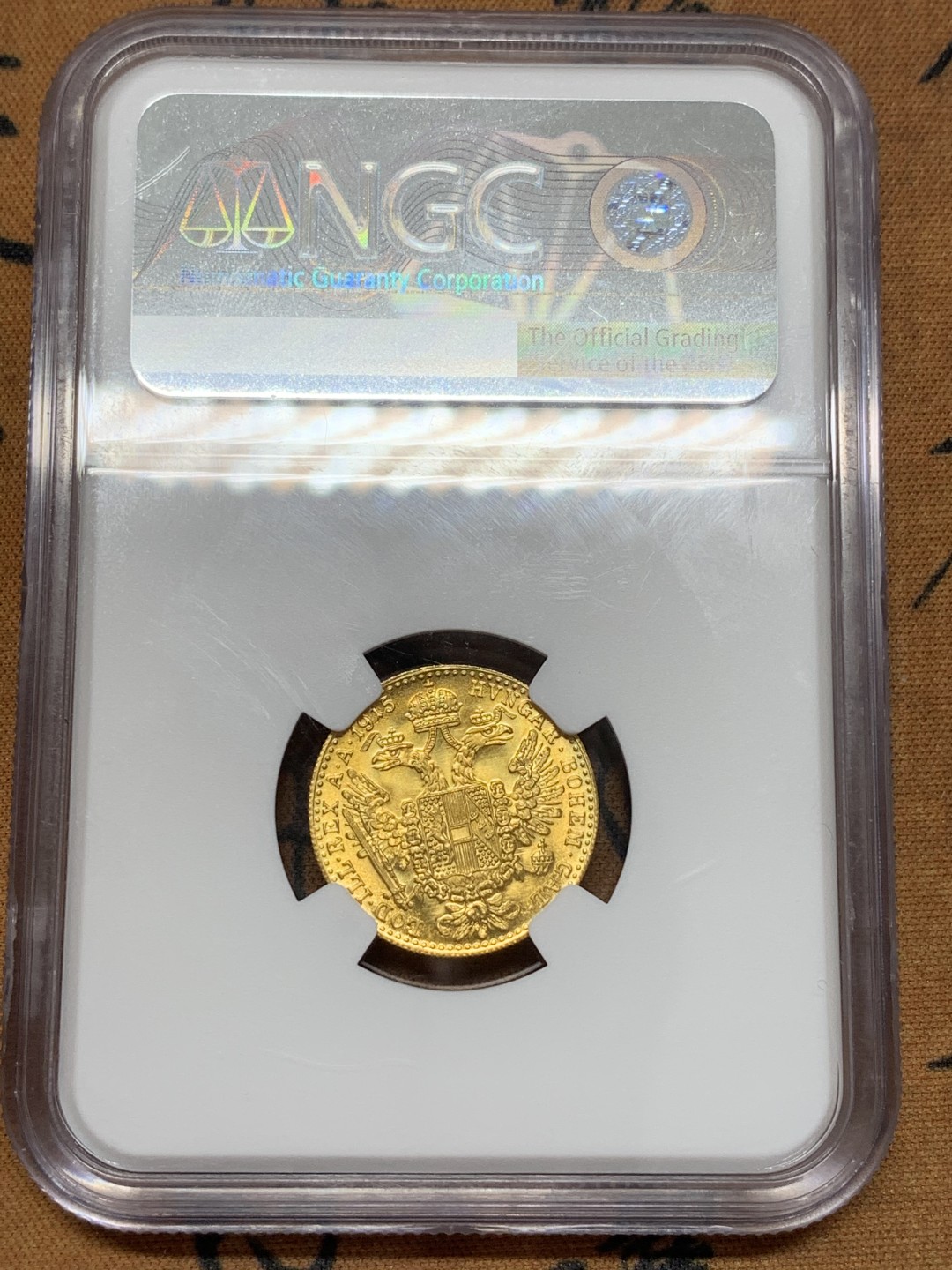 《竞宝斋》第109场-周日，周一 ，周四3场连拍（全场包邮） NGC MS67 奥地利 1915年 弗朗茨一世1杜卡特金币 3.49克 986高纯度金 强镜面效果 铸币工艺明显高于1892年贸易金 该枚金币首年为1901年 1915年为该金币后铸年份同时也为该金币的关门年份