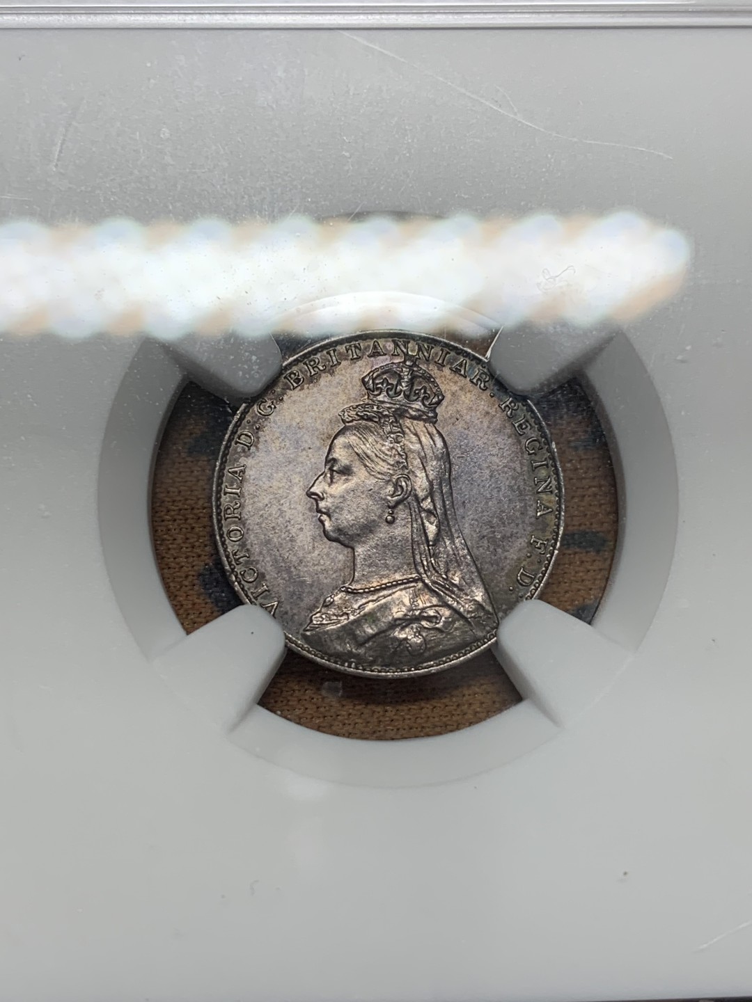 《竞宝斋》第109场-周日，周一 ，周四3场连拍（全场包邮） NGC-UNC 英国 银币 1890 4便士 灌足节银币